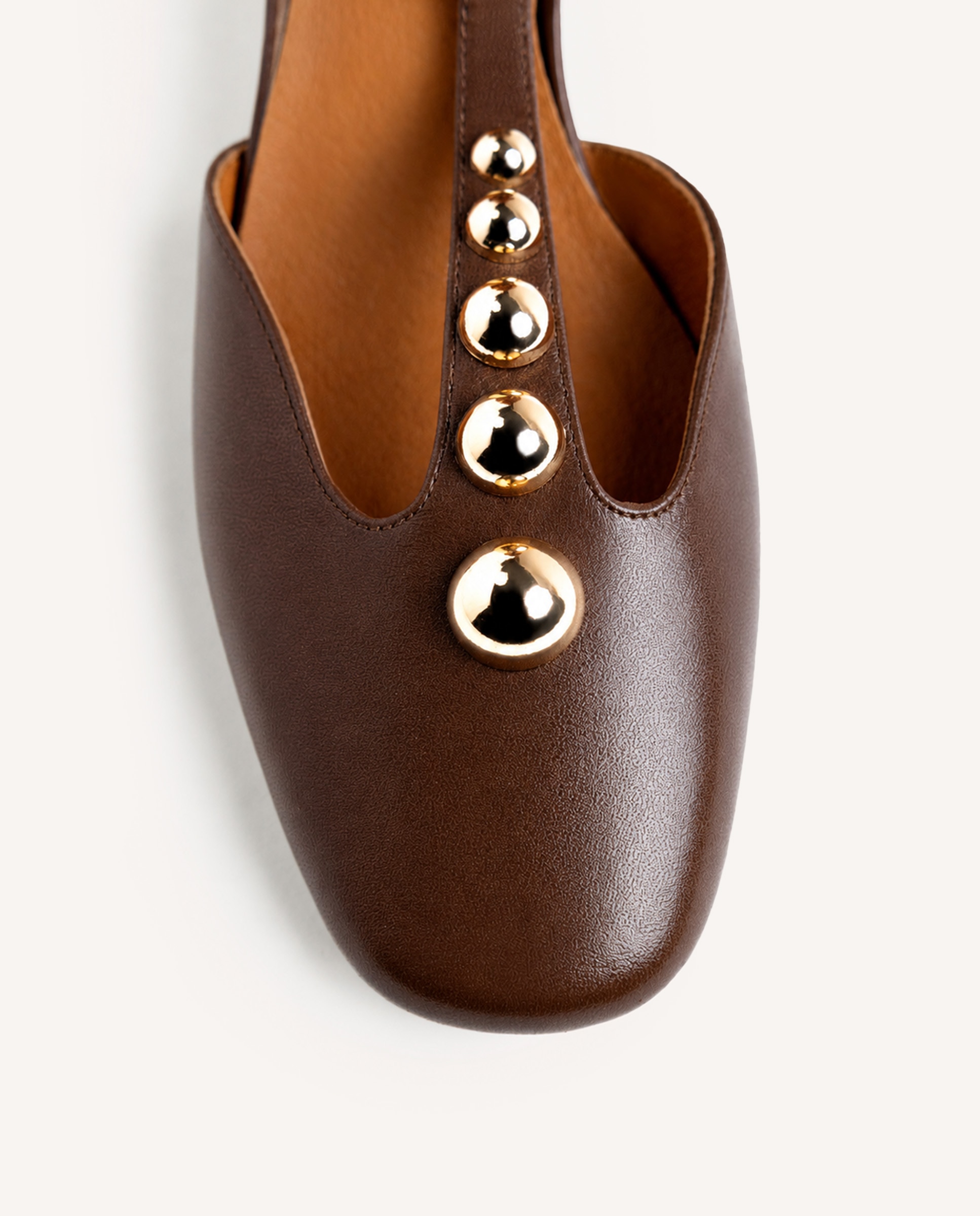 Zapatos de salón de mujer con detalle de tachas - Gioseppo - Marrón Marrón-4
