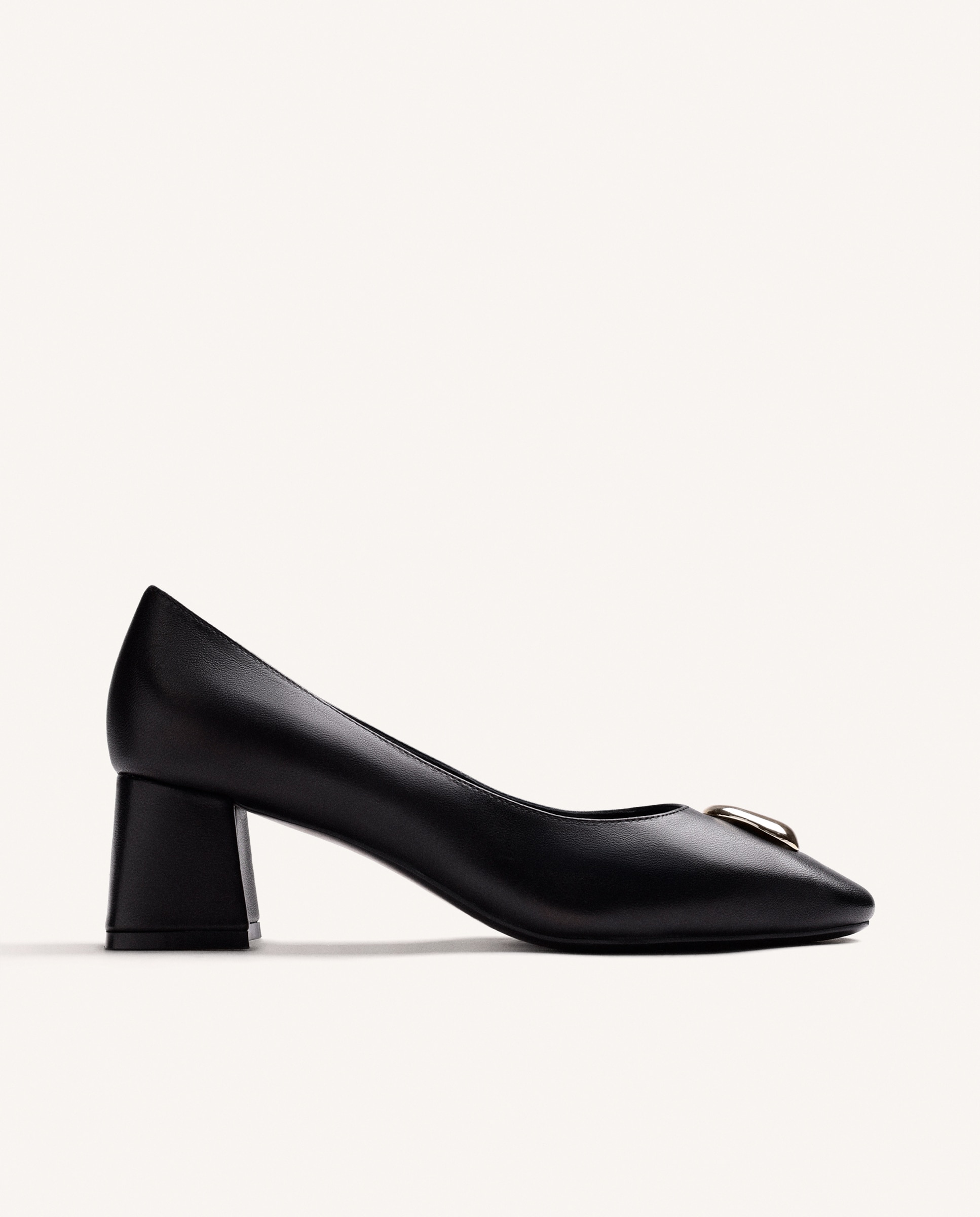 Imagen 1 de Zapatos de salón de mujer con detalle de joya - Gioseppo - Negro Negro