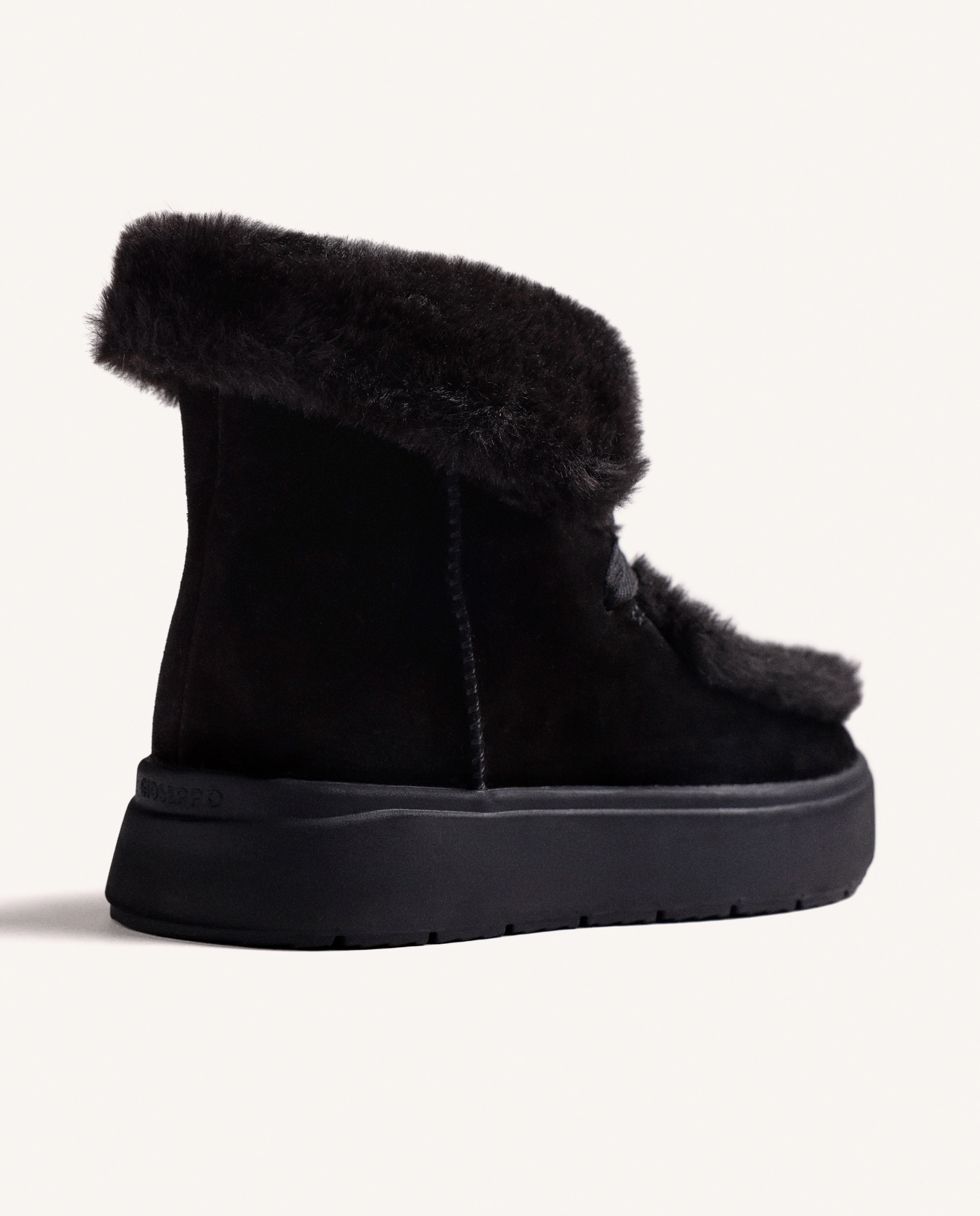 Botas de pelo de mujer estilo australianas de piel serraje con collarín y ribete de pelo - Gioseppo - Negro Negro-4