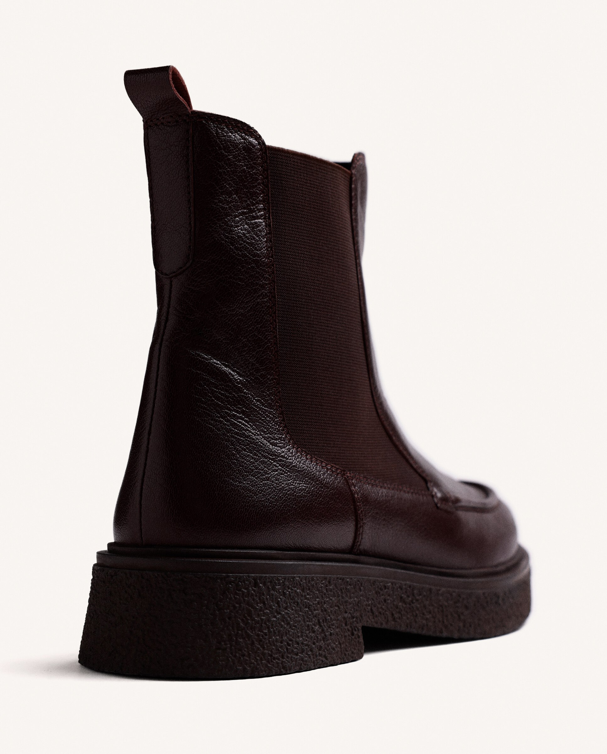 Botines básicos de mujer tipo chelsea de piel con elásticos laterales - Gioseppo - Marrón Marrón-4