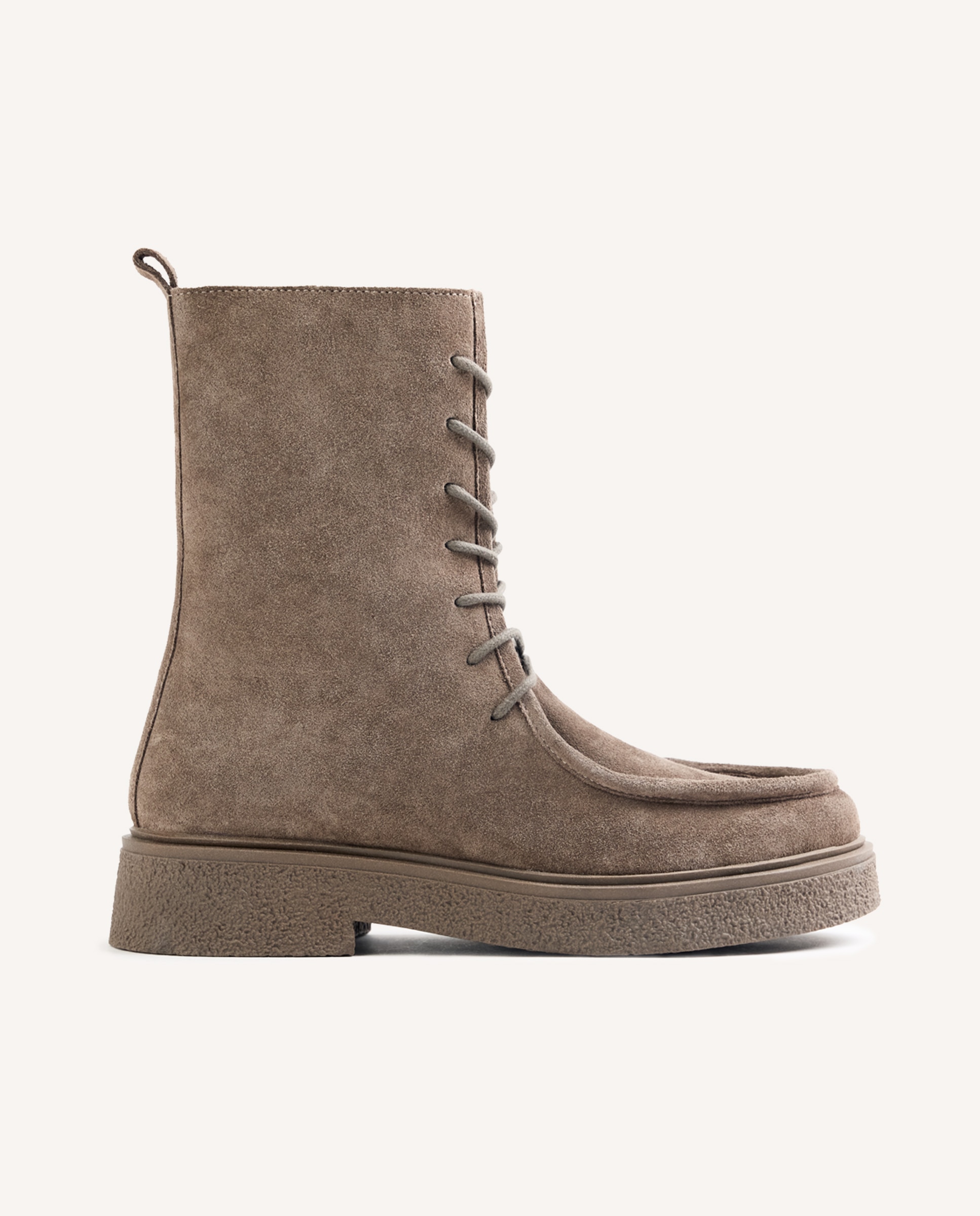 Imagen 0 de Botas militares de mujer de piel serraje con cordones tubulares Topo