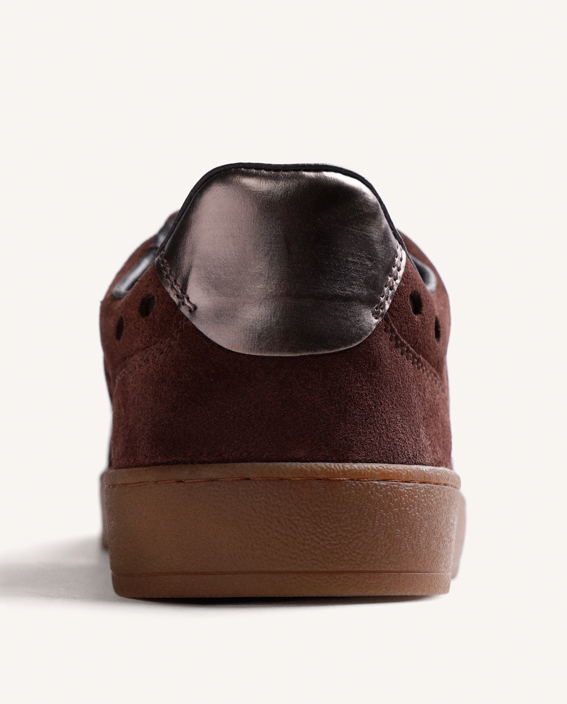 Zapatillas deportivas de mujer de piel serraje con acentos metalizados - Gioseppo - Choco Choco-4