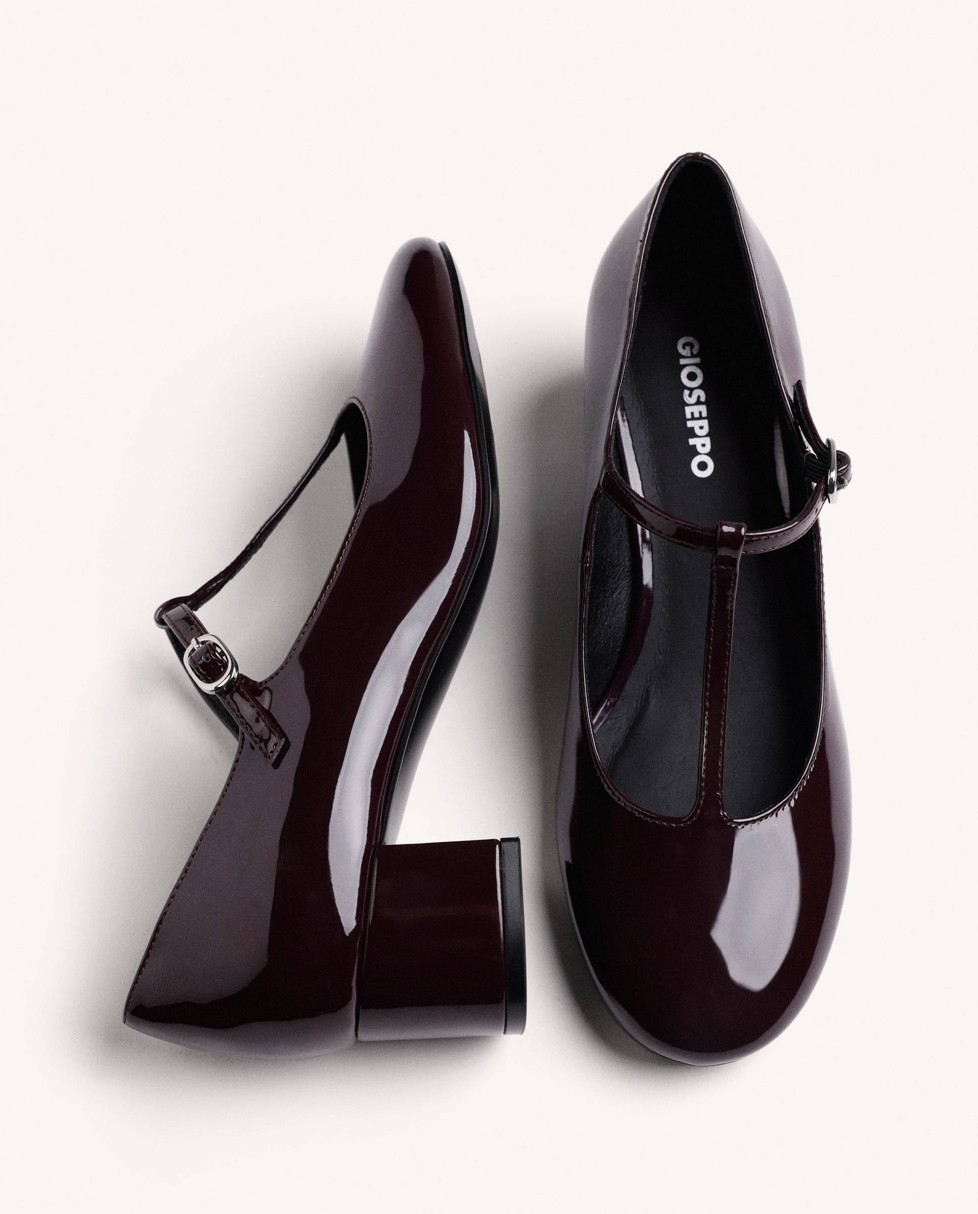 Imagen 4 de Zapatos de salón de mujer estilo mary-jane con acabado en efecto charol - Gioseppo - Burdeos Burdeos