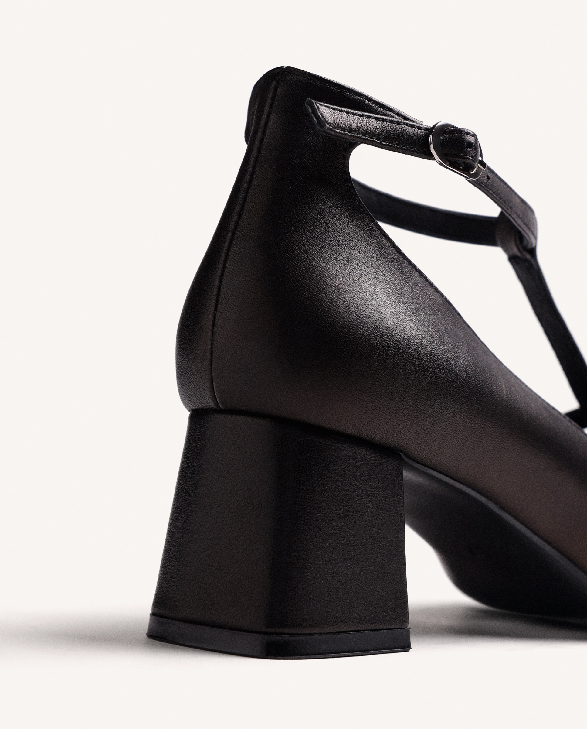Zapatos de salón de mujer con cierres ajustables - Gioseppo - Negro Negro-4