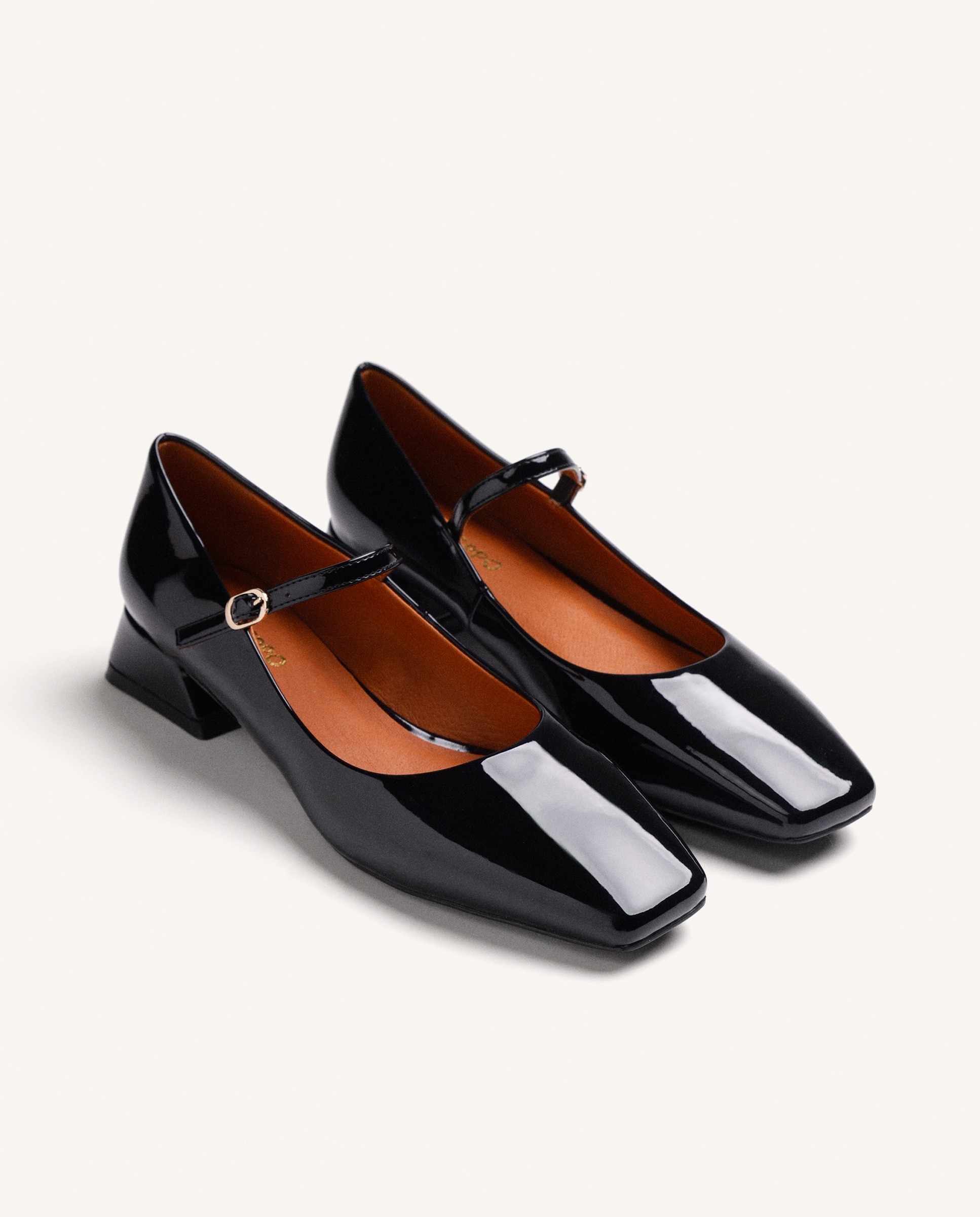 Zapatos de salón de mujer estilo mary-jane con acabado en efecto charol - Gioseppo - Negro Negro-3
