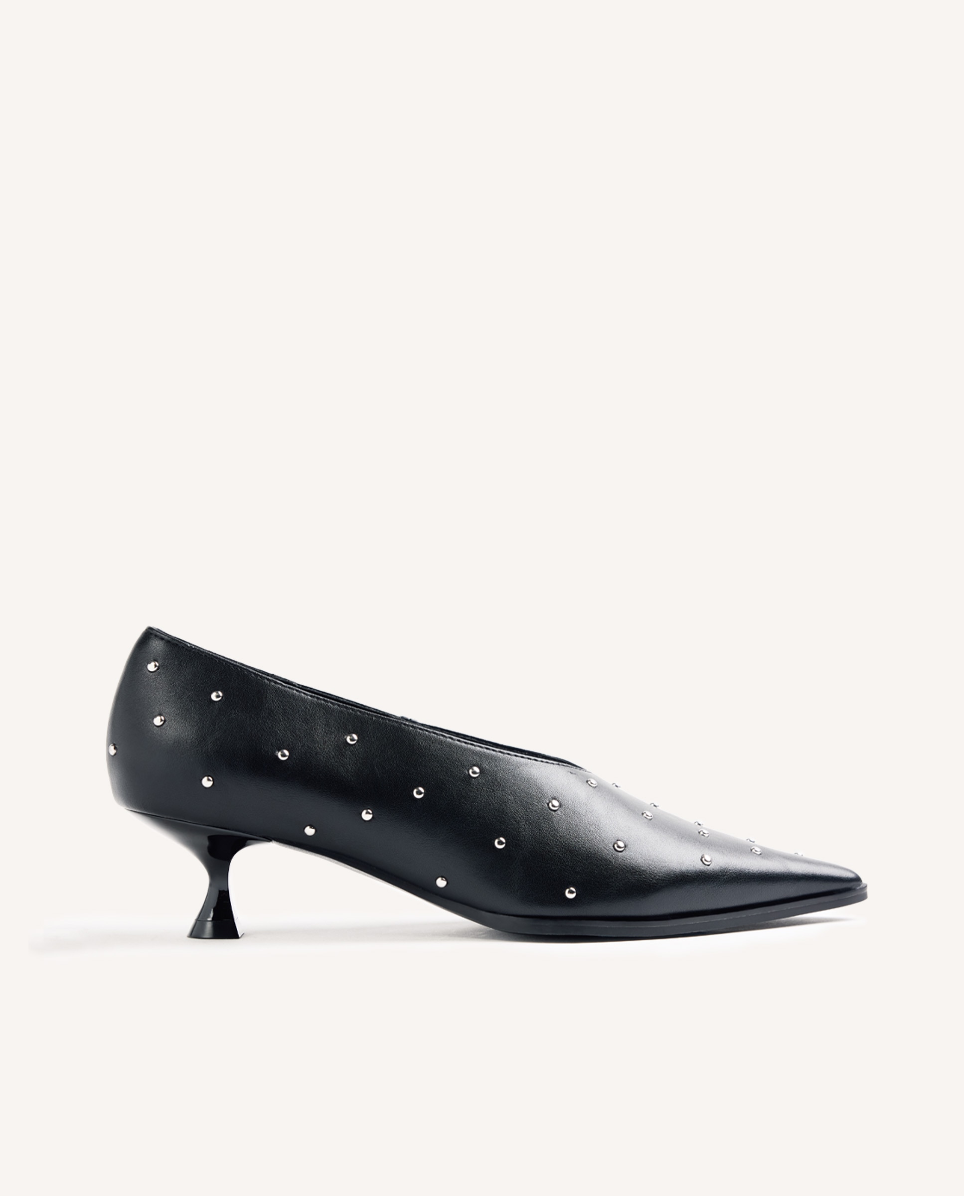 Zapatos de salón de mujer con escote cerrado y set de tachas - Gioseppo - Negro Negro-1