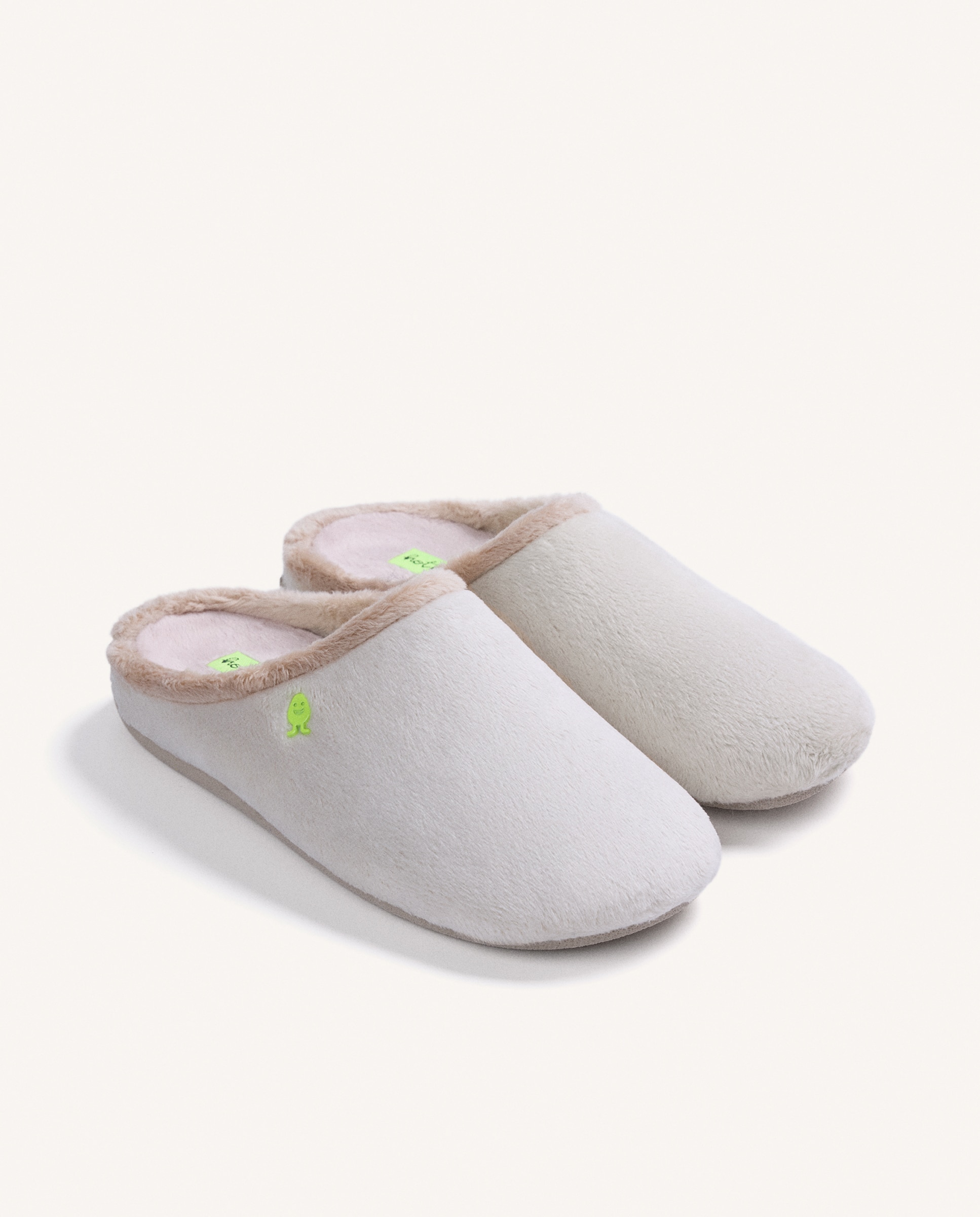 Imagen 3 de Zapatillas de casa de mujer de pelo con contraste de colores - Hot Potatoes - Blanco Blanco