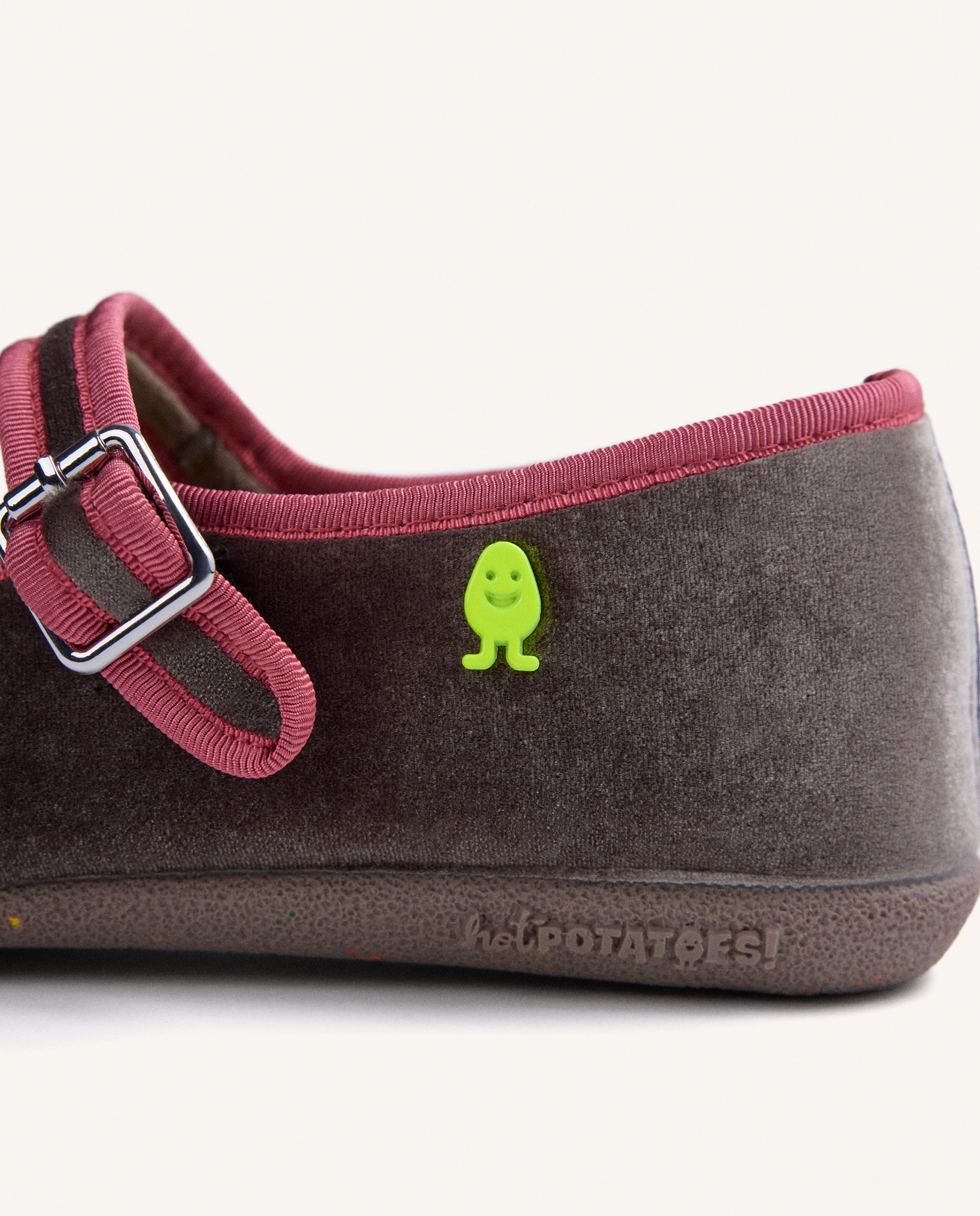 Imagen 5 de Zapatillas de casa de mujer tipo bailarinas mary-jane de terciopelo - Hot Potatoes - Topo Topo