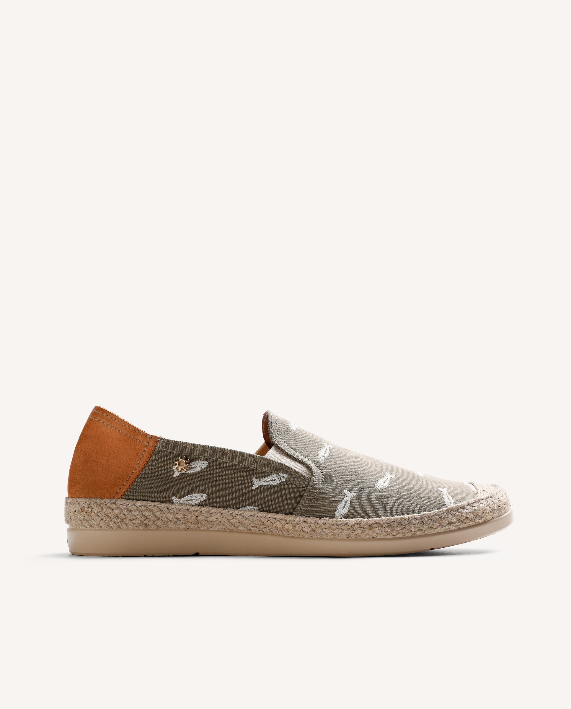 Gioseppo - Yute de hombre de piel con estampado de peces y corte tipo slip-on con elásticos..