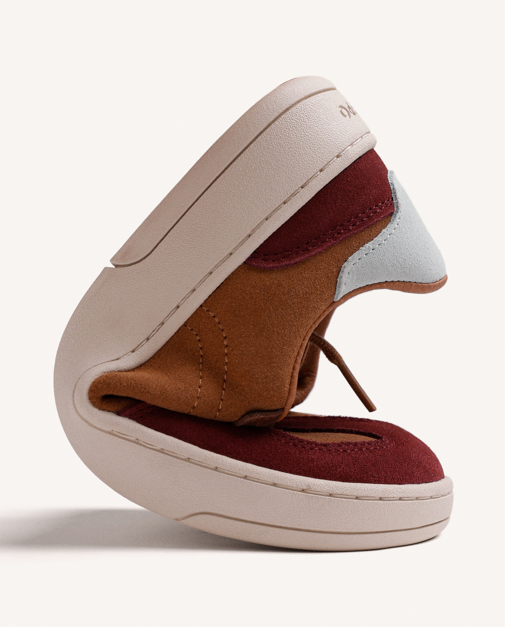 Zapatillas deportivas de mujer de piel serraje con contraste de colores barefoot - Gioseppo - Marrón Marrón-4