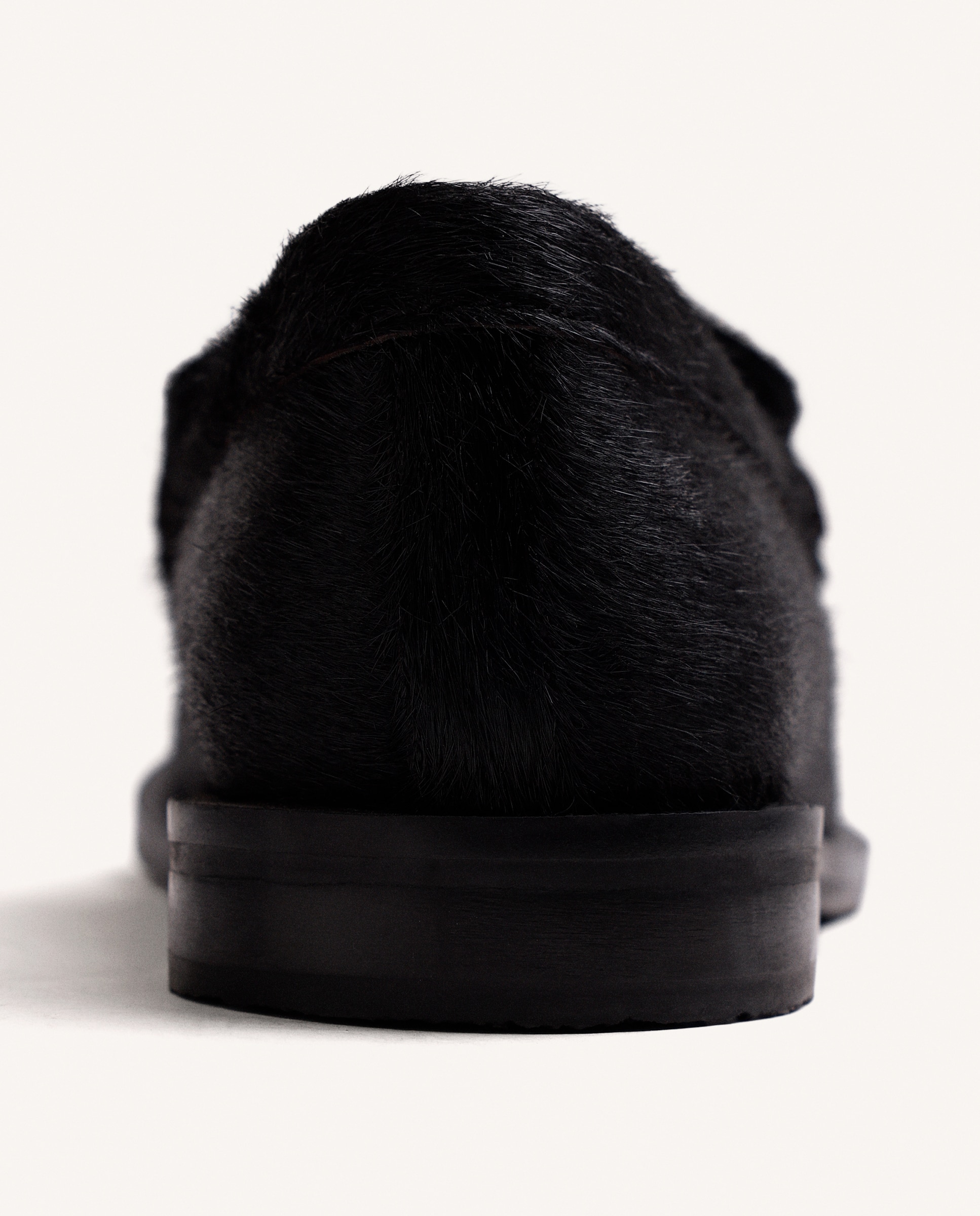 Imagen 4 de Mocasines de mujer de piel tipo pelo y plantilla acolchada - Gioseppo - Negro Negro