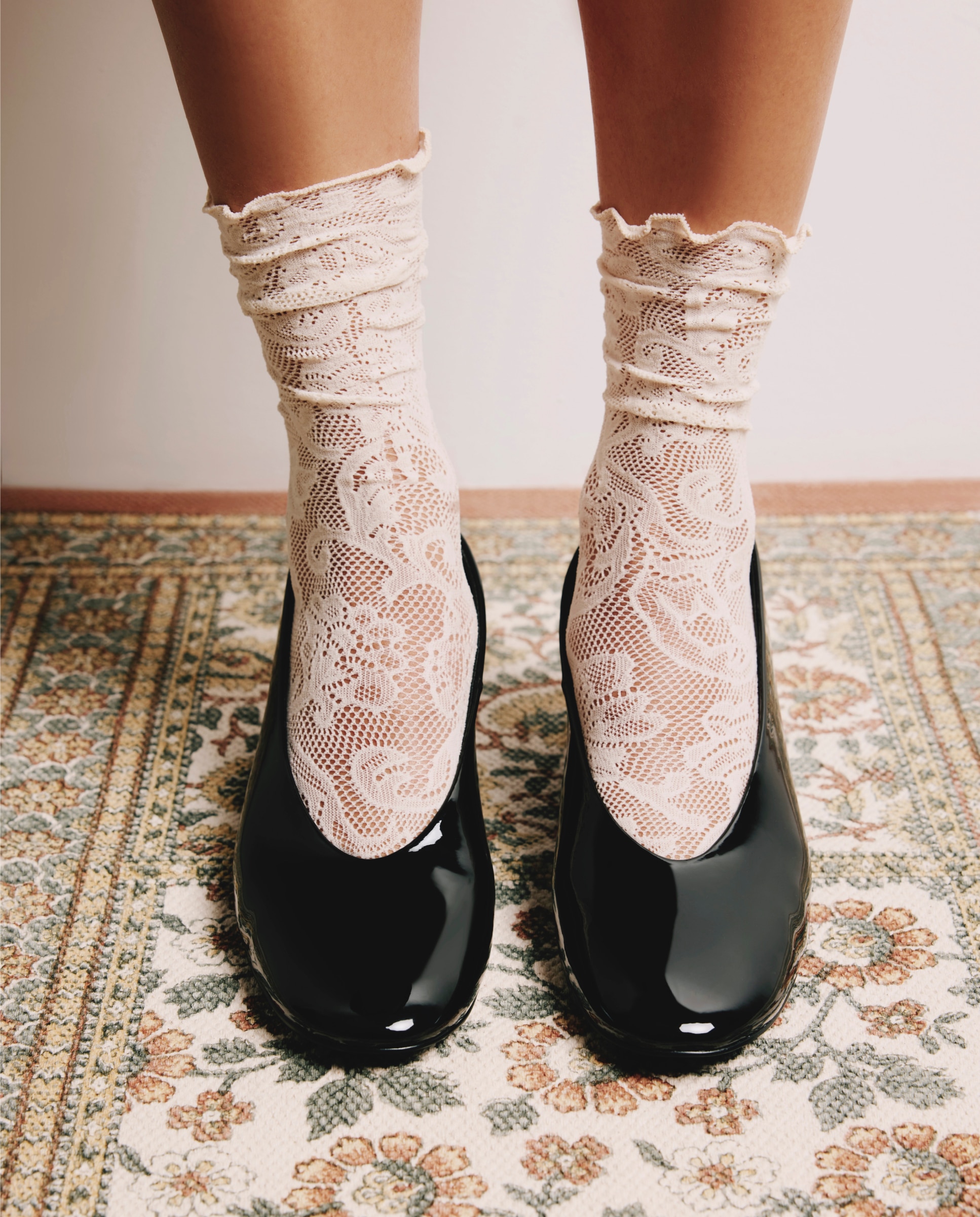 Zapatos de salón de mujer con acabado efecto charol y detalle metálico - Gioseppo - Negro Negro-2