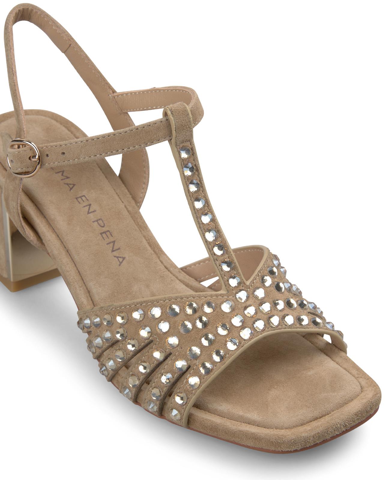 Sandalias de tacón de mujer en piel con detalle transfer en la tira frontal - Alma en Pena - Arena Arena-5