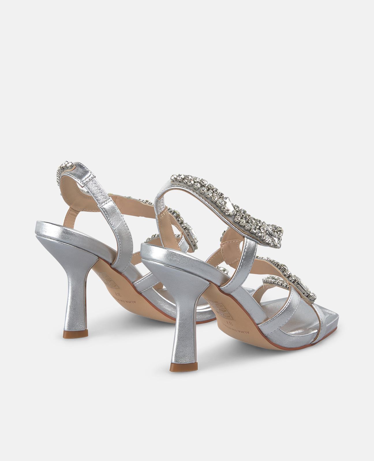 Sandalias de tacón de mujer en piel efecto metalizado con tira de serpiente con detalle pedreria - Alma en Pena - Plata Plata-3