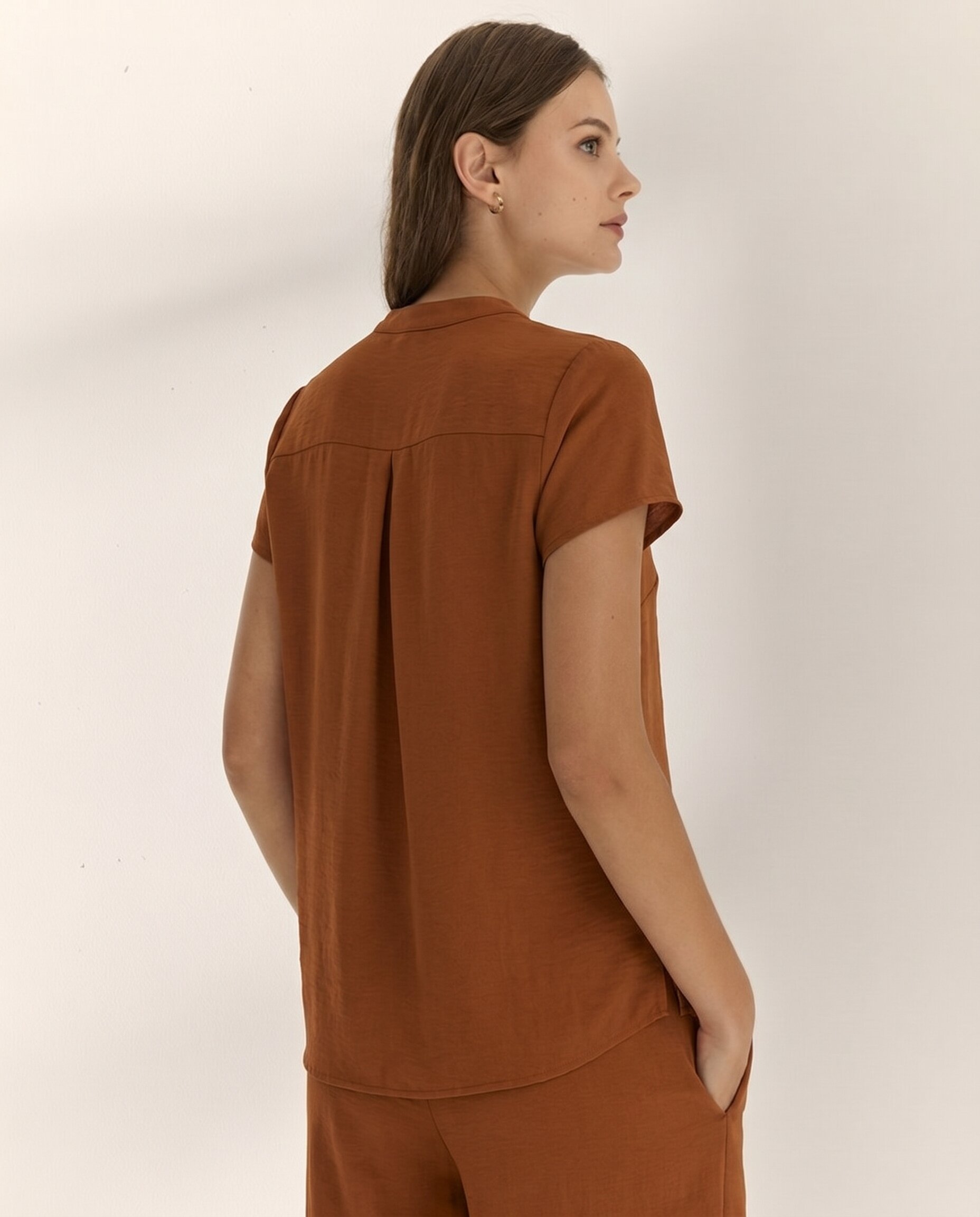 Camisa de mujer cuello mao manga corta - Paz Torras - Marrón Marrón-3