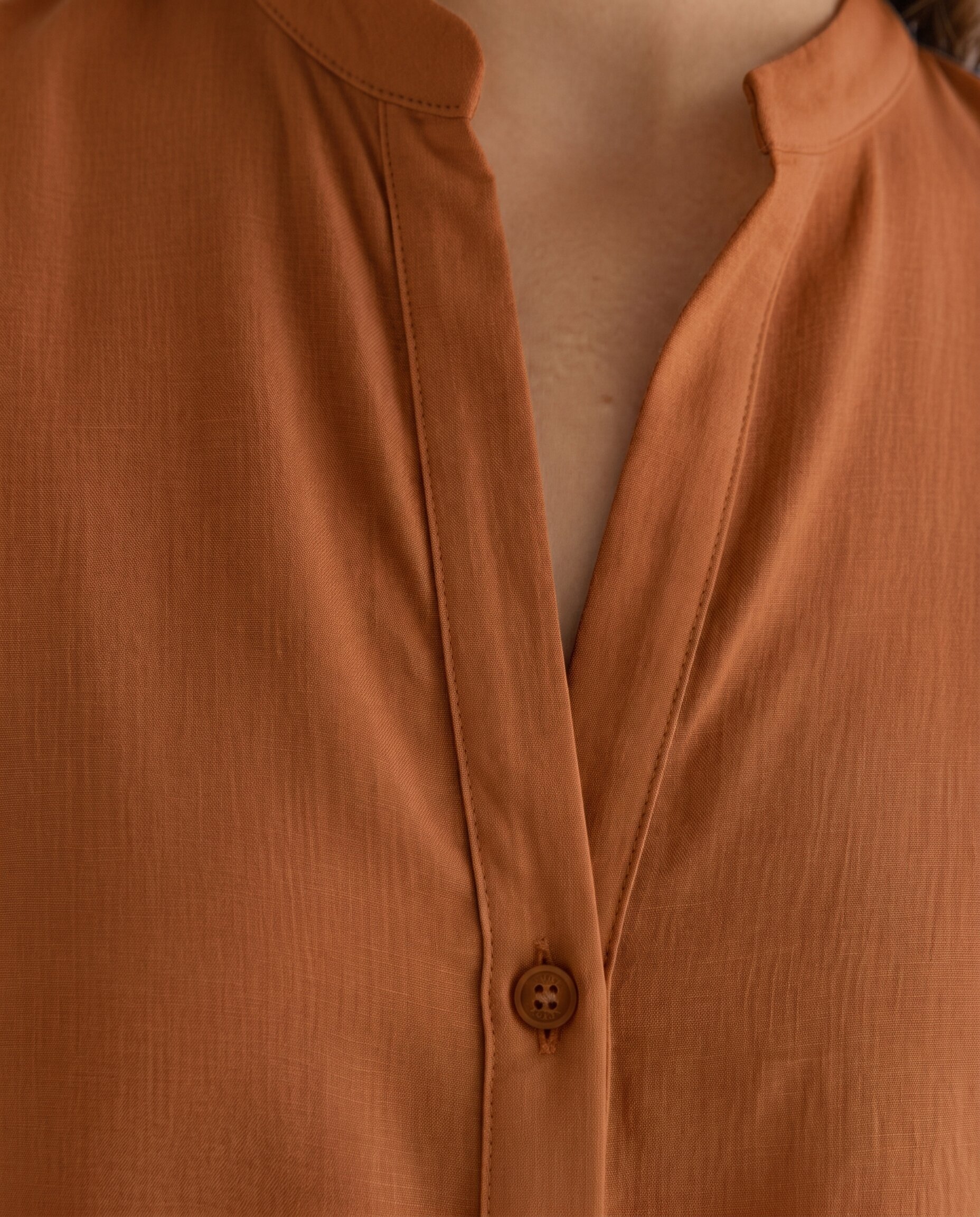 Camisa de mujer cuello mao manga corta - Paz Torras - Marrón Marrón-5