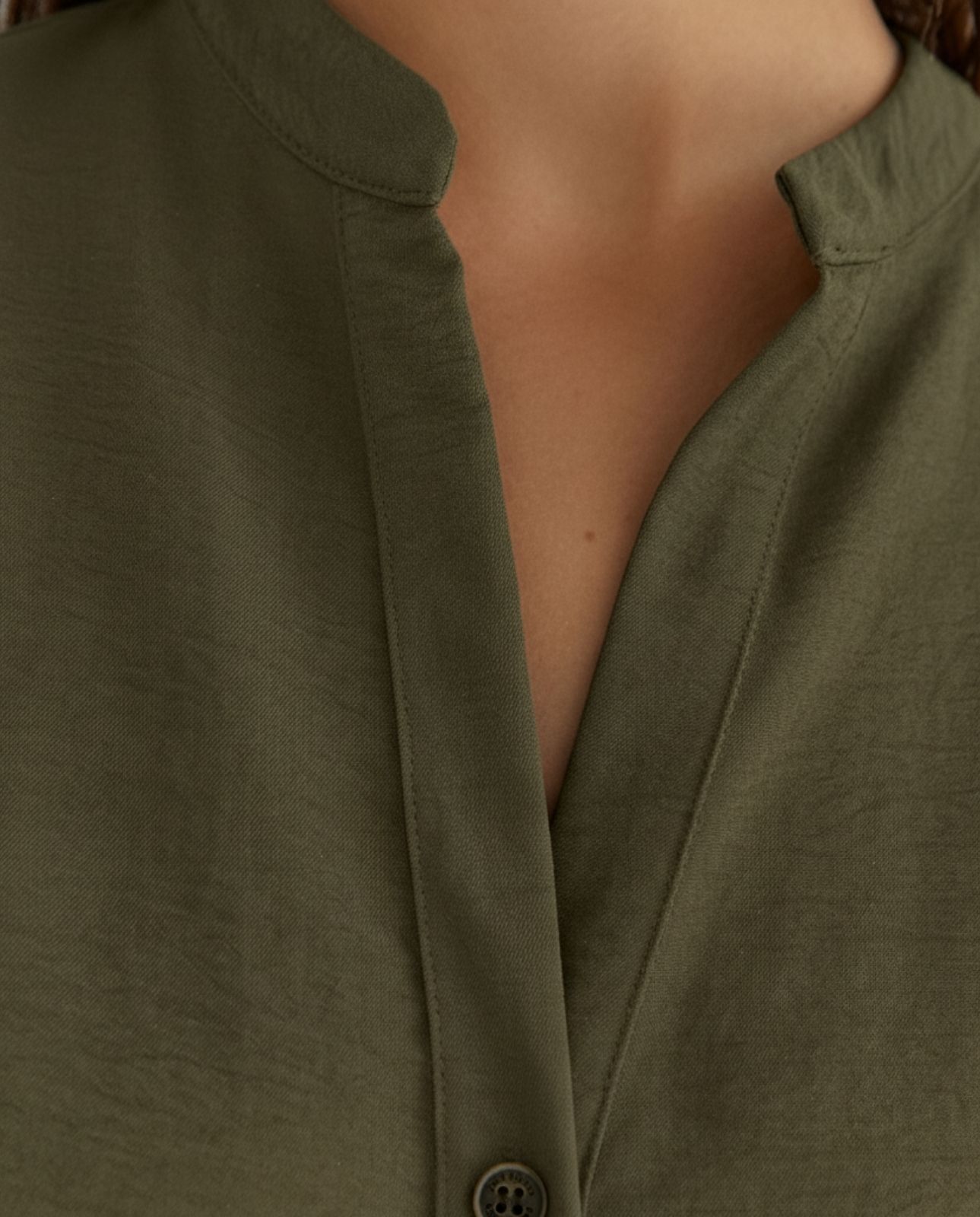 Camisa de mujer cuello mao manga corta - Paz Torras - Kaki Kaki-5