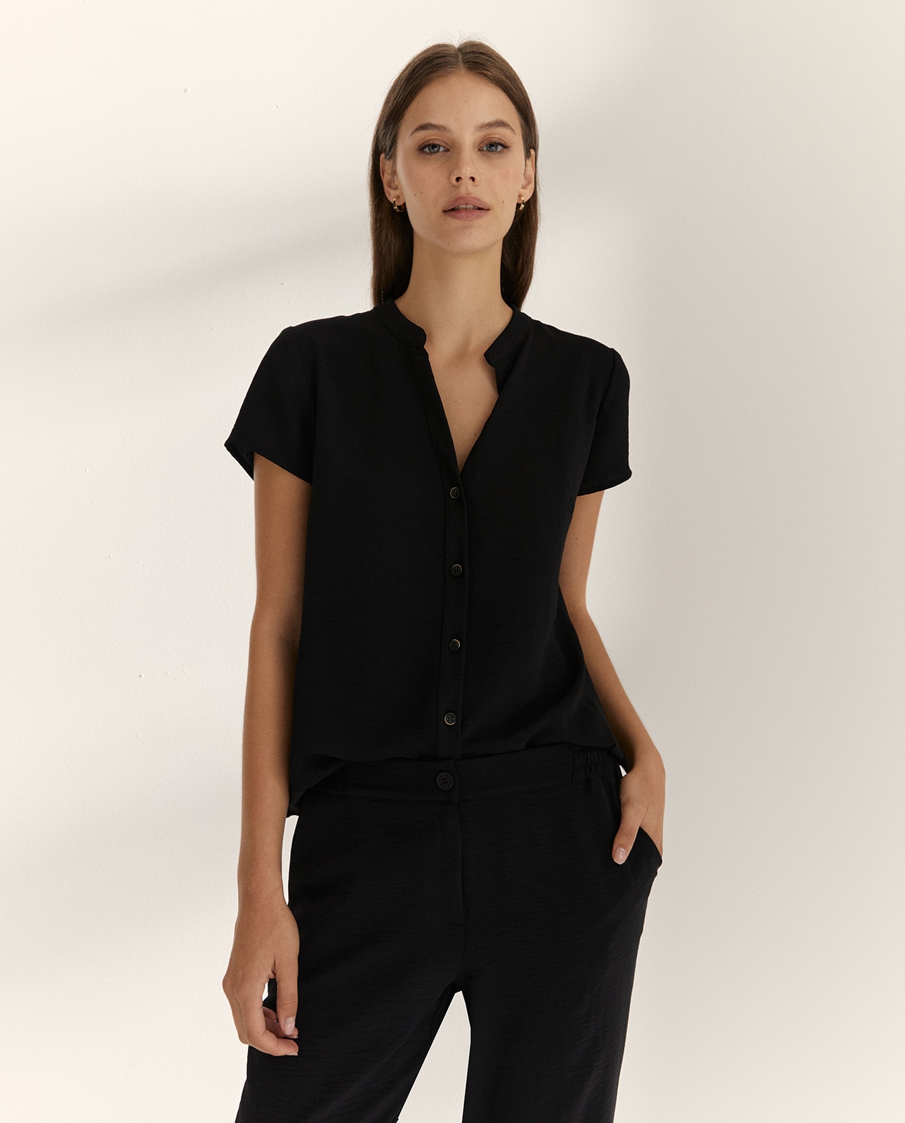 Camisa de mujer cuello mao manga corta - Paz Torras - Negro Negro-2