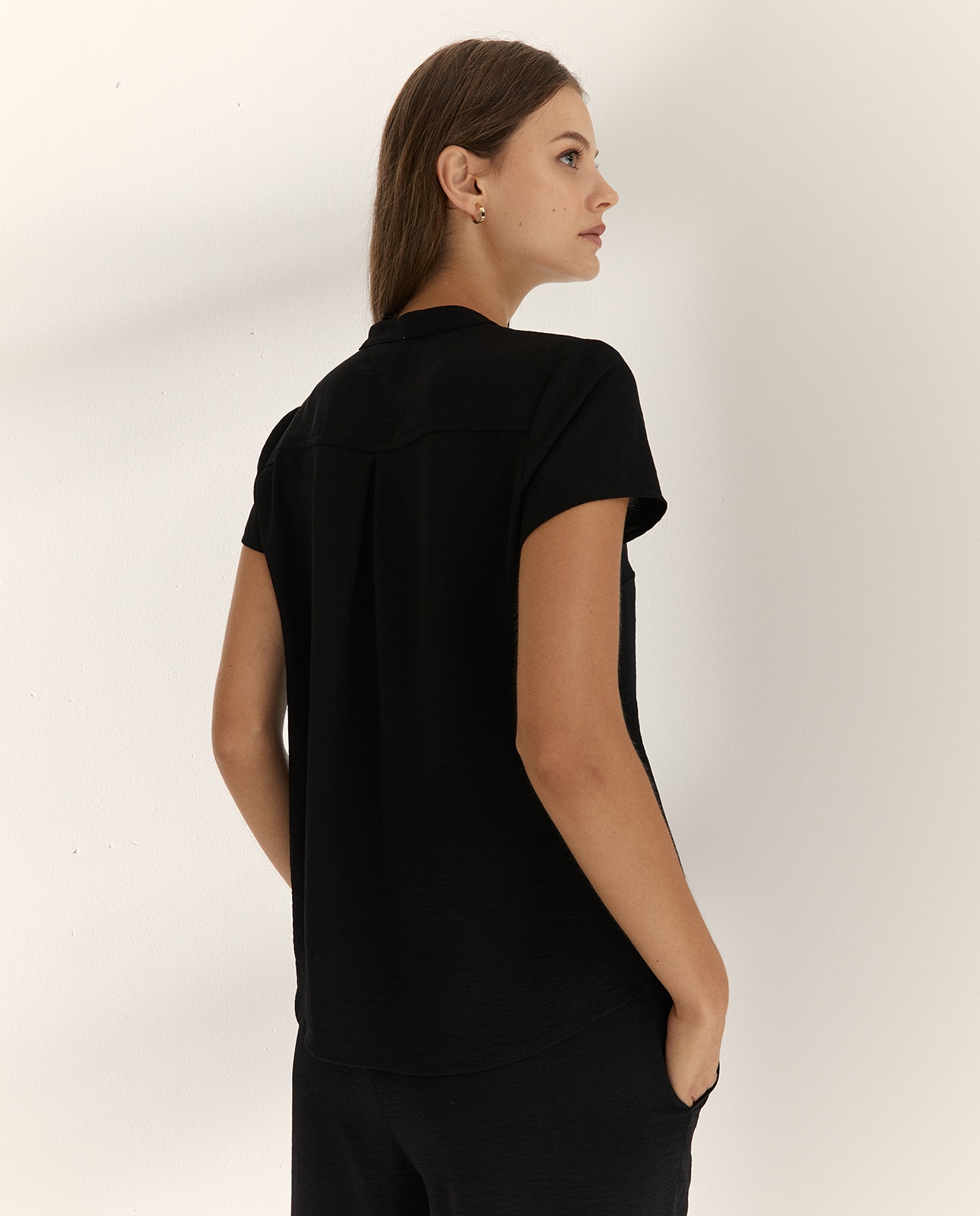 Camisa de mujer cuello mao manga corta - Paz Torras - Negro Negro-3