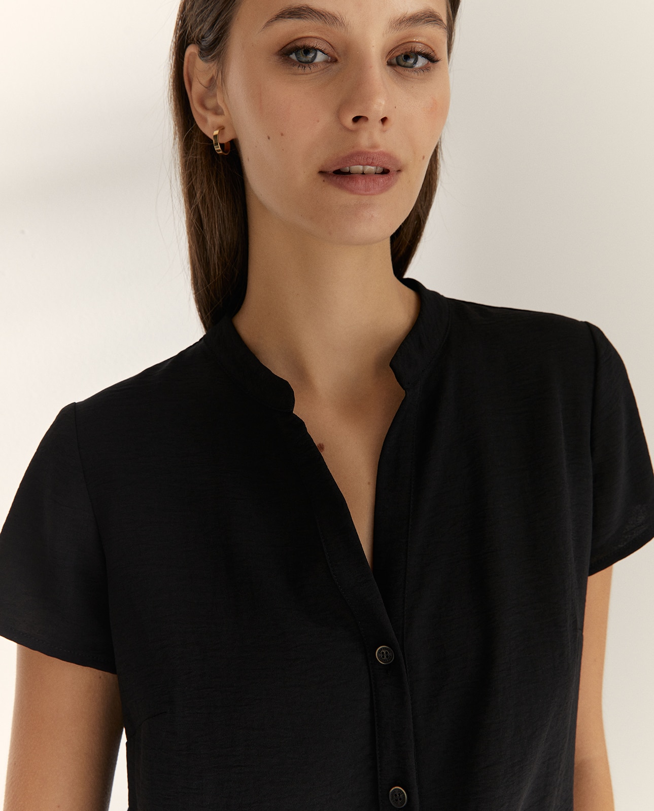 Camisa de mujer cuello mao manga corta - Paz Torras - Negro Negro-4