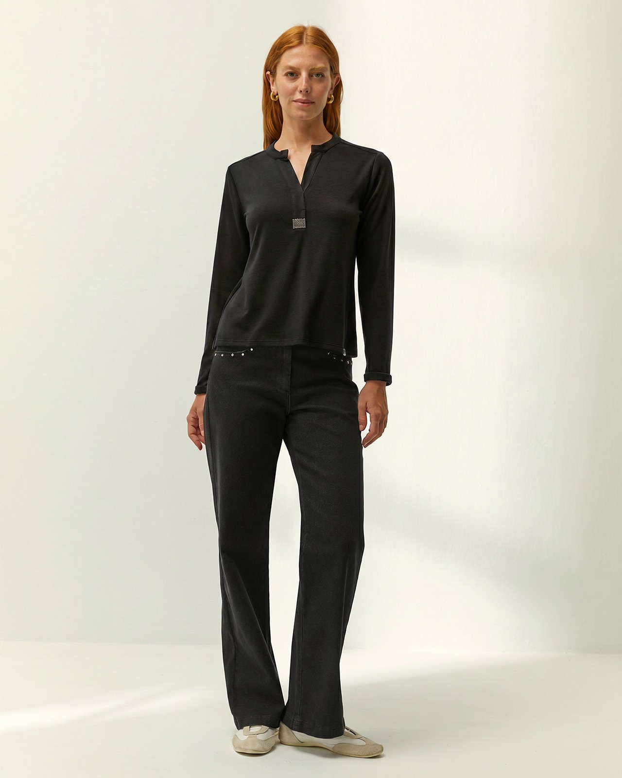 Camiseta de mujer cuello redondo manga larga - Paz Torras - Negro Negro-1
