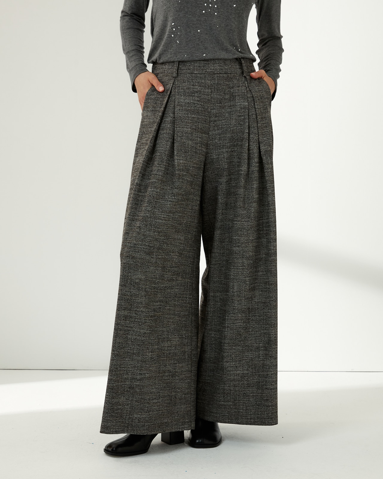 Pantalón ancho de mujer con pinzas cintura elástica - Paz Torras - Gris Gris-2