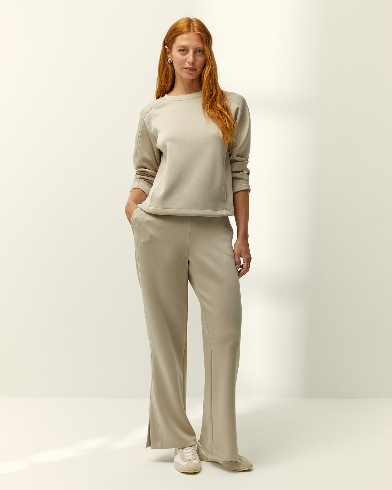 Imagen 0 de Pantalón recto de mujer punto liso cintura elástica Piedra