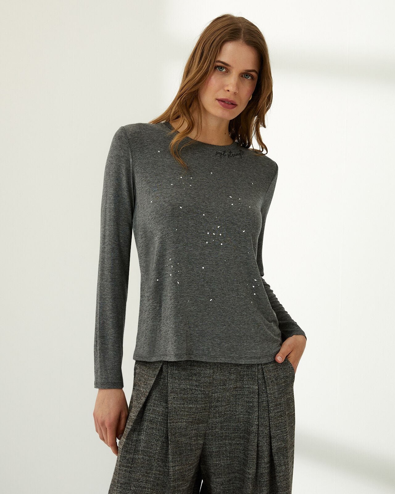 Camiseta de mujer cuello rendondo manga larga - Paz Torras - Gris Gris-2