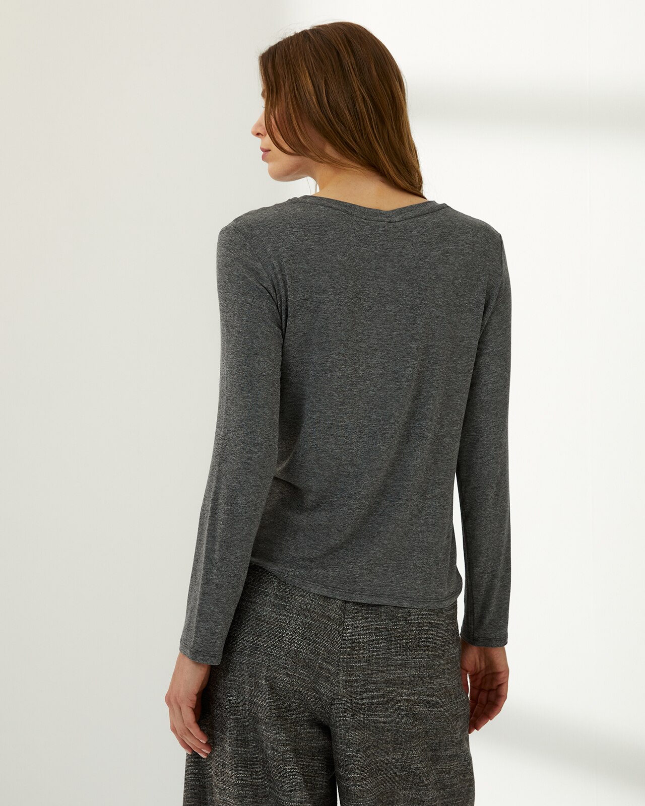 Camiseta de mujer cuello rendondo manga larga - Paz Torras - Gris Gris-3