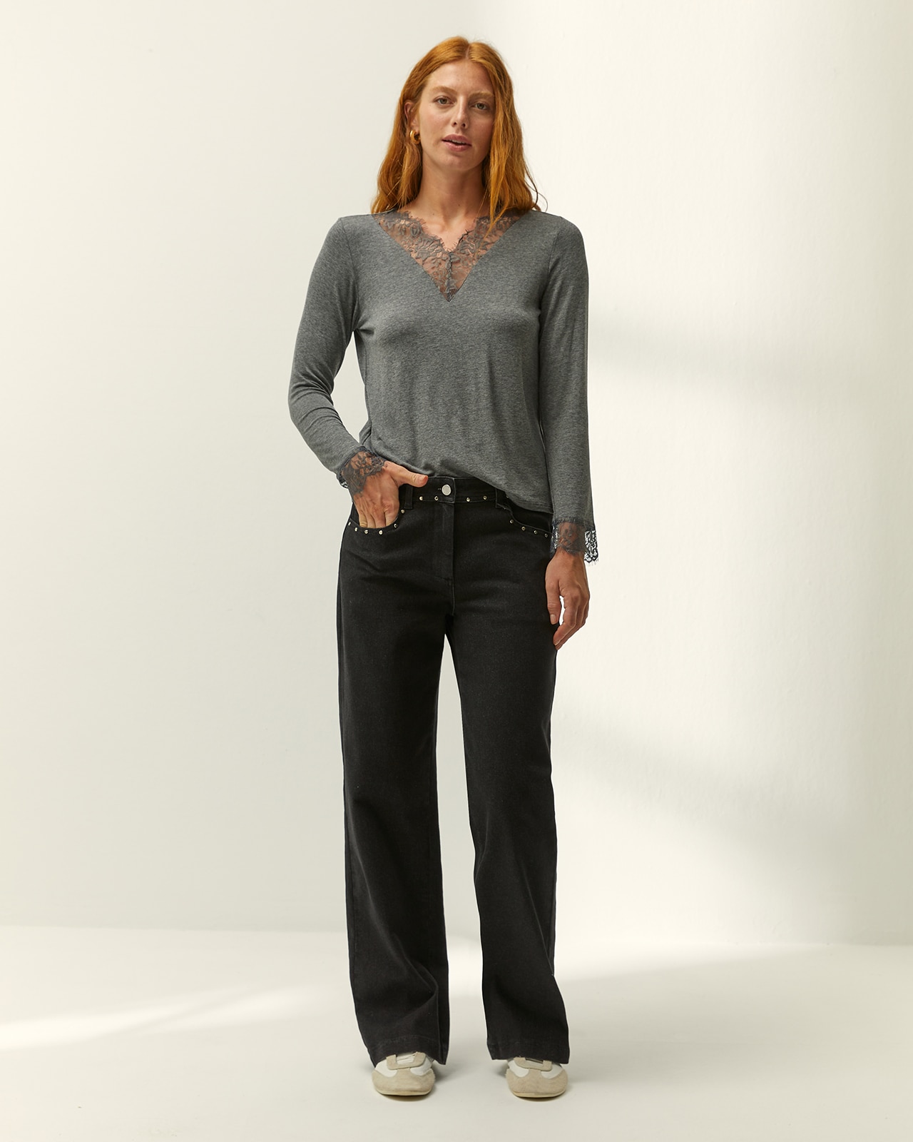 Vaquero ancho de mujer detalle tachas metálicas - Paz Torras - Negro Negro-1