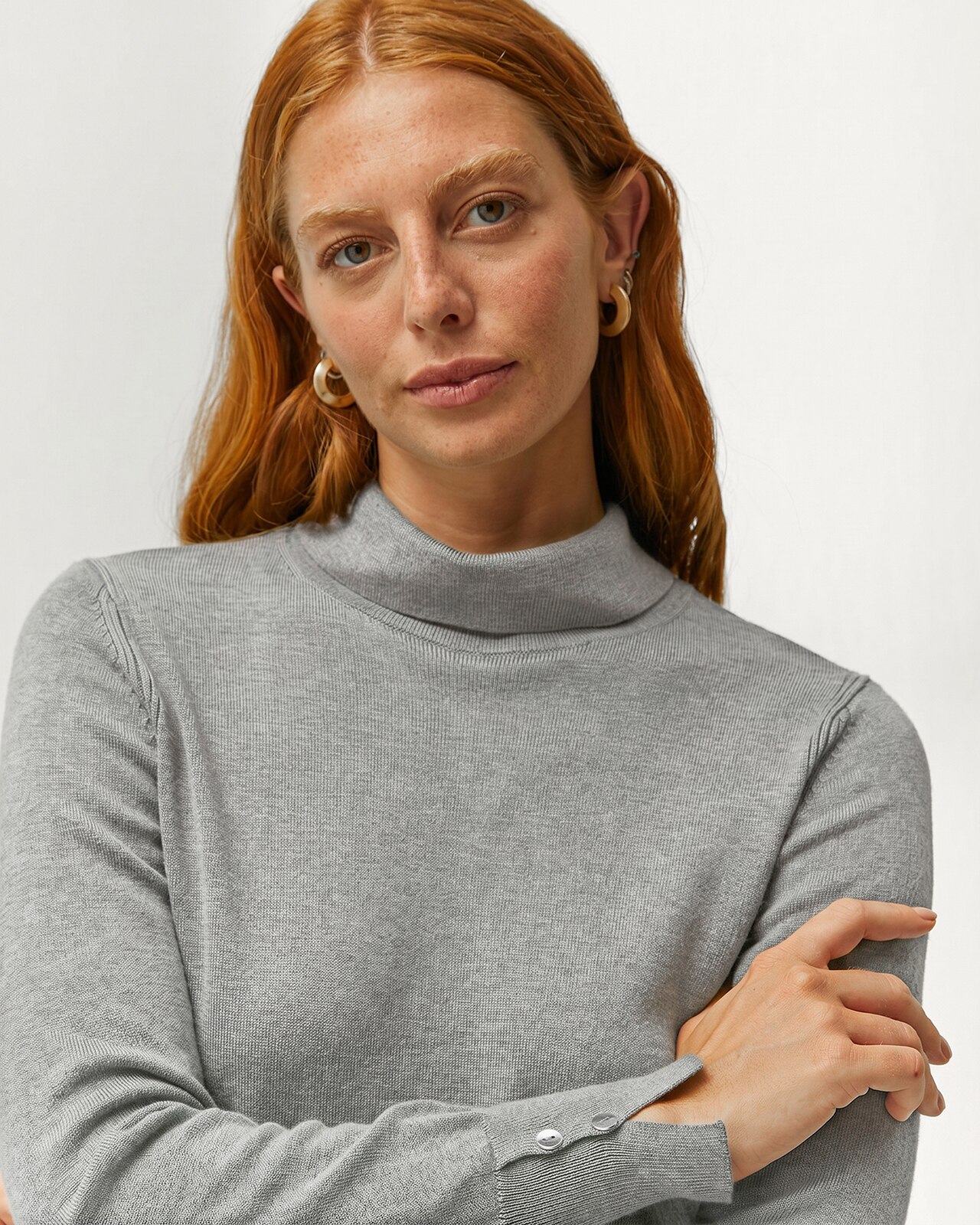 Jersey de mujer punto fino cuello alto - Paz Torras - Gris Gris-4