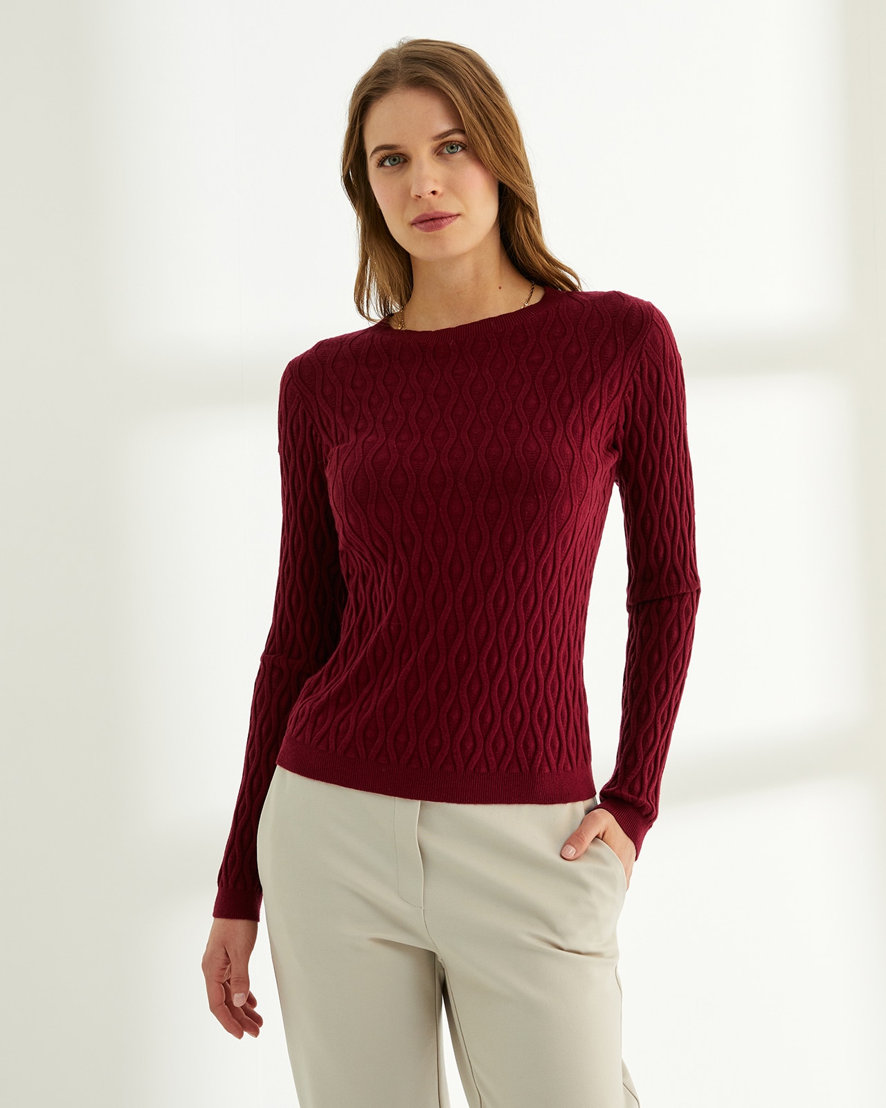 Jersey de mujer entallado cuello redondo - Paz Torras - Granate Granate-2