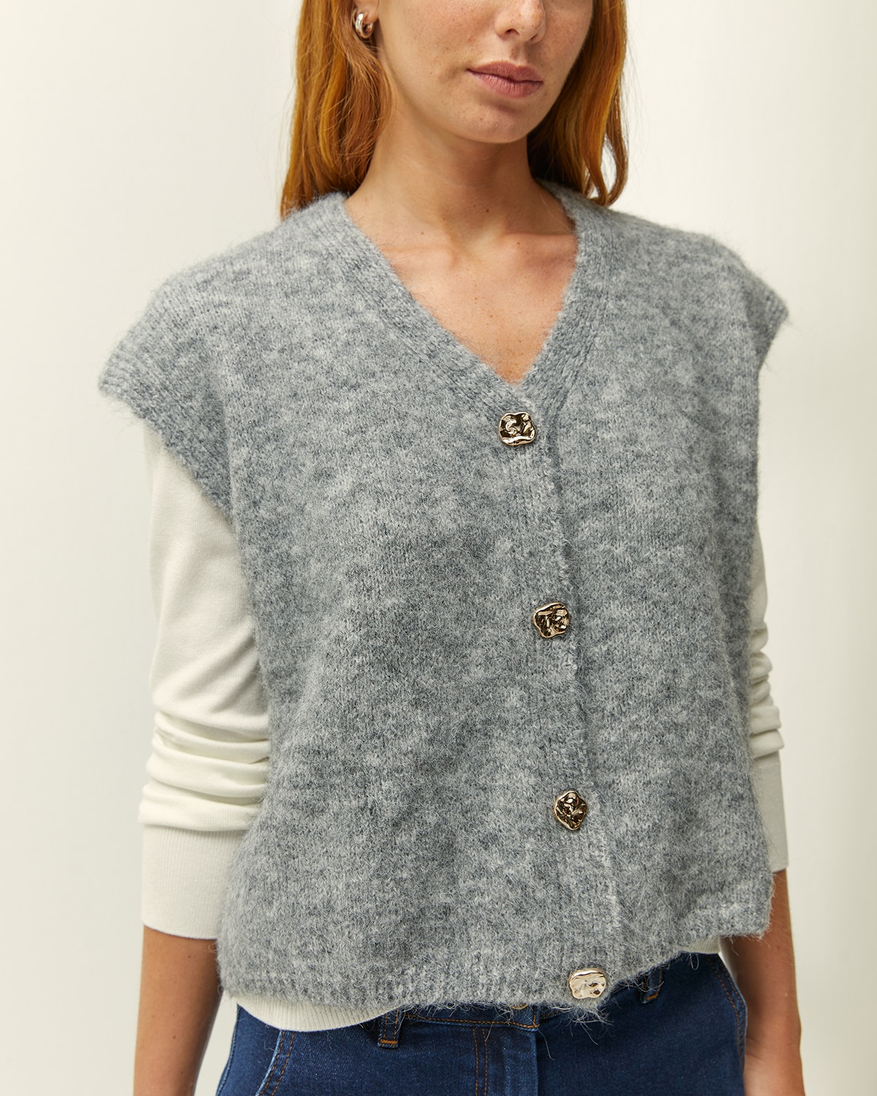 Chaleco de mujer cuello pico - Paz Torras - Gris Gris-4