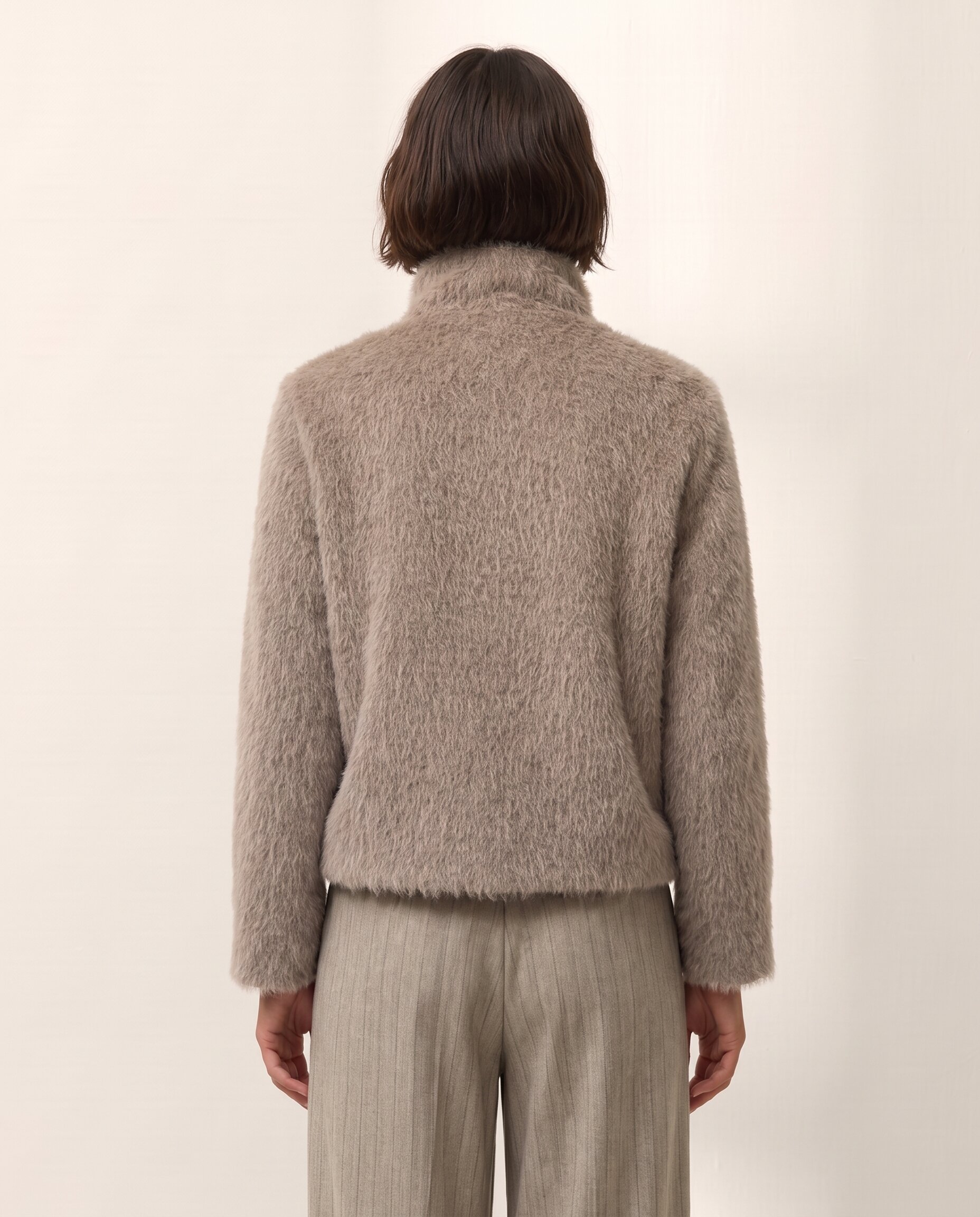 Imagen 2 de Chaqueta corta de mujer pelo sintético - Paz Torras - Topo Topo
