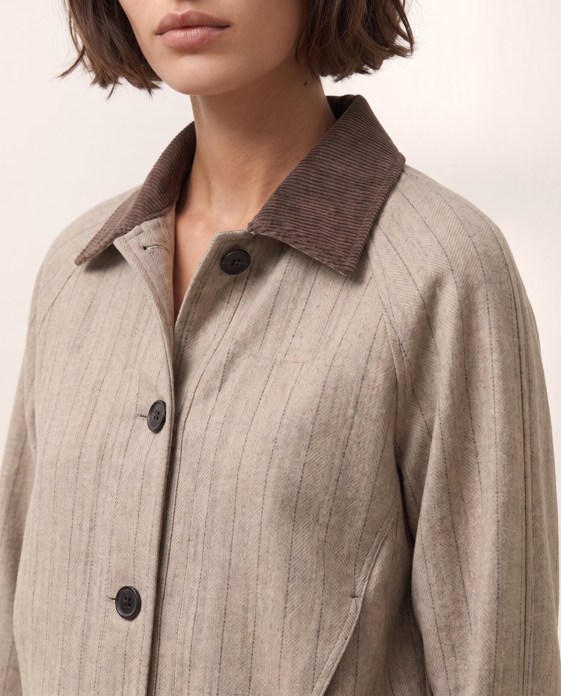 Imagen 4 de Chaqueta corta de mujer cuello contrastado - Paz Torras - Beige Beige