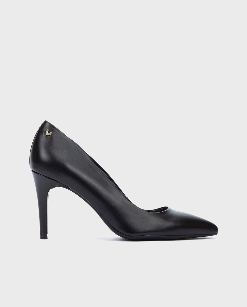 Zapatos de tacón de mujer de piel con tacón de aguja