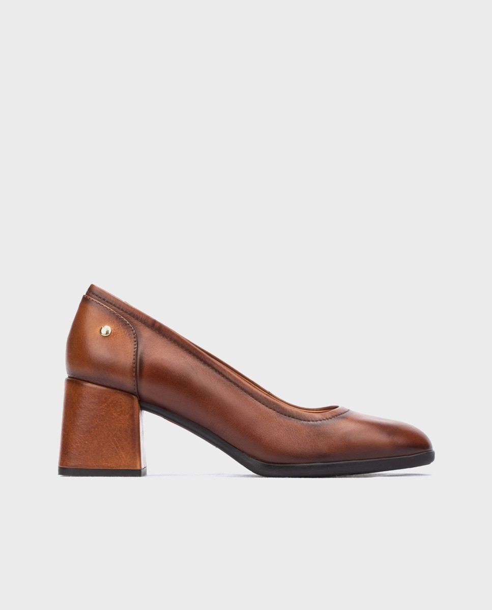 Pikolinos - Zapatos de salón de mujer de piel con tacón cuadrado.
