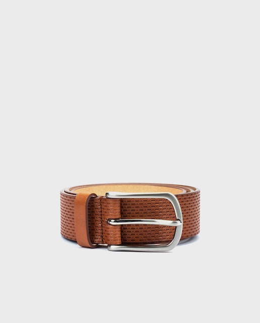 Imagen 0 de Cinturón de hombre de piel con hebilla metálica