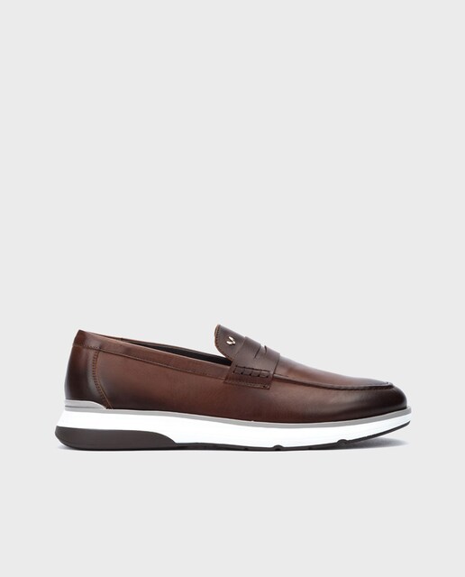 Imagen 0 de Mocasines de hombre de piel con plantilla acolchada y extraíble en color marrón oscuro