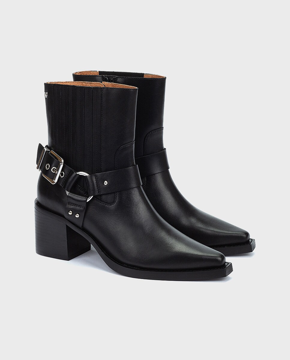 Botines de mujer de piel detalle con remaches y hebilla en plata en