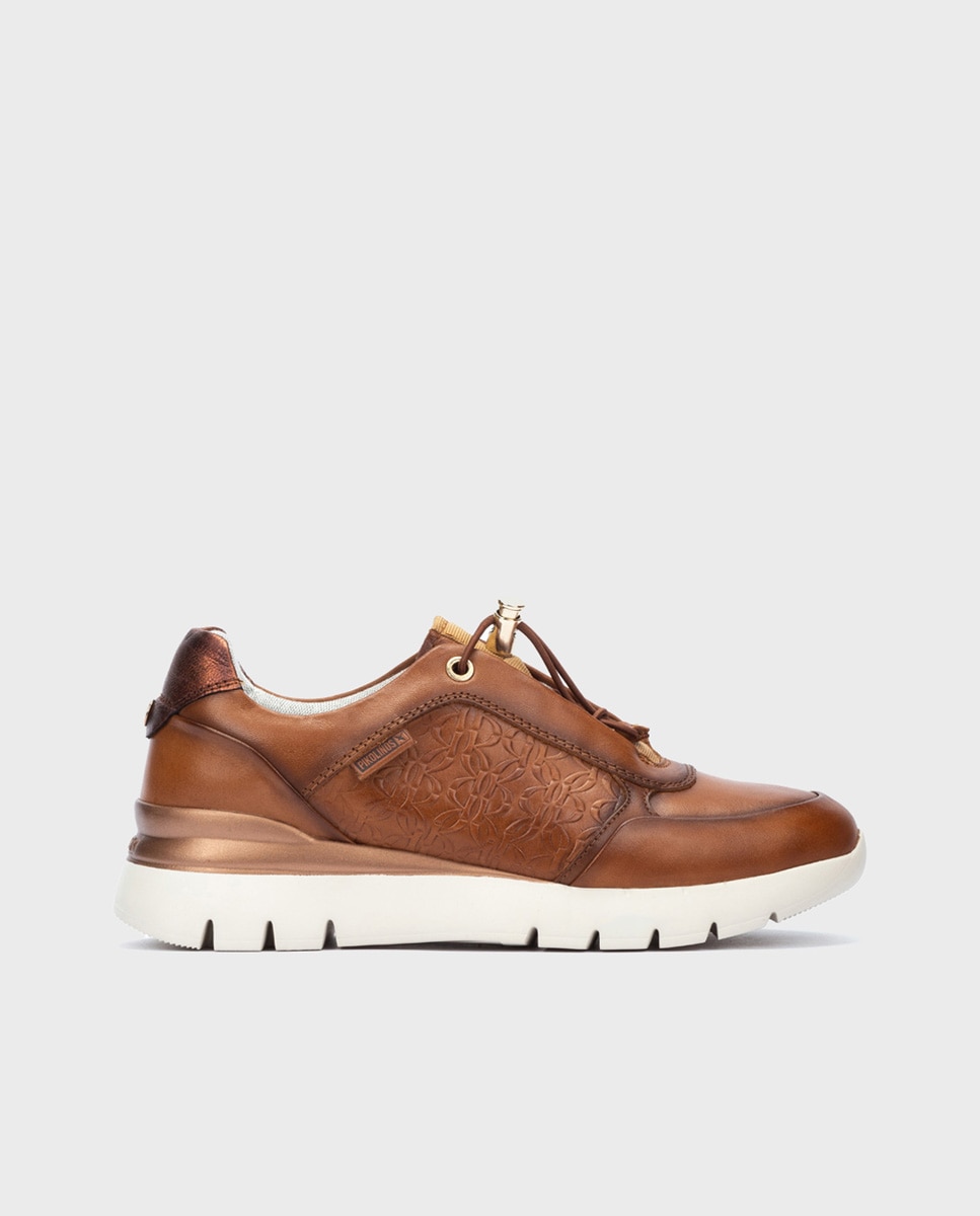 Pikolinos - Zapatillas de mujer de piel con plantilla memory foam y suela extraligera en color marrón.