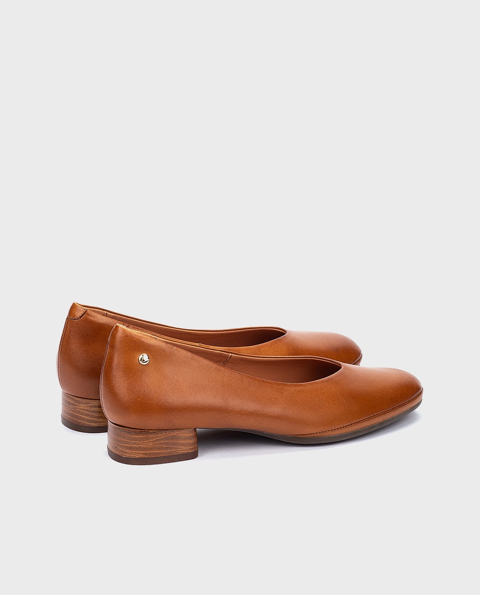 Zapatos de tacón de mujer de piel con horma amplia - Pikolinos - Marrón Marrón-2