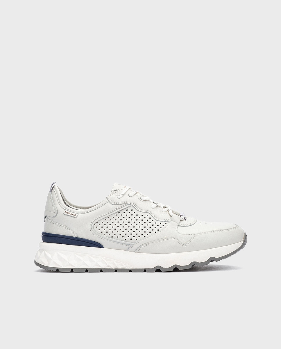 Pikolinos - Zapatillas de hombre de piel con plantilla Memory Foam y suela extraligera en color blanco.