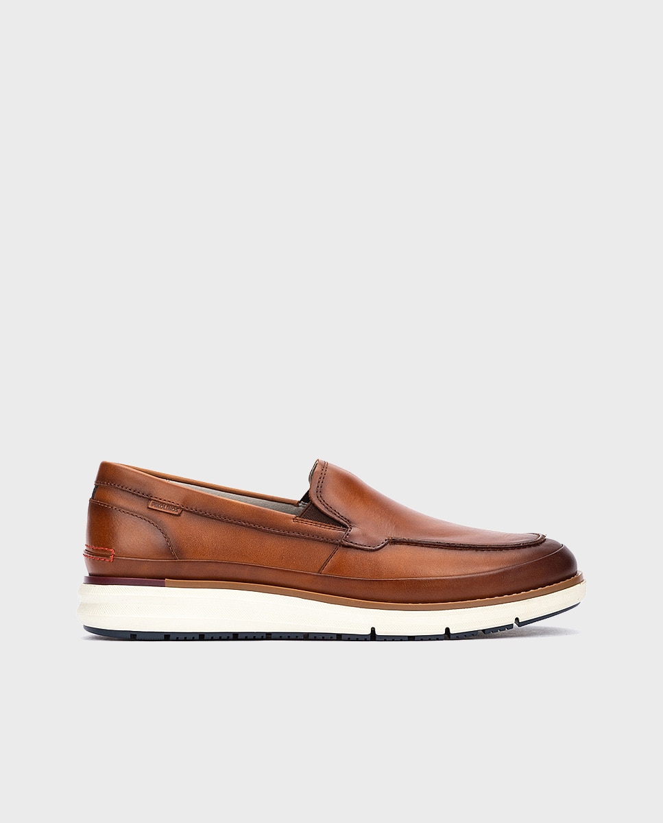 Pikolinos - Mocasines de hombre de piel con suela extraligera.