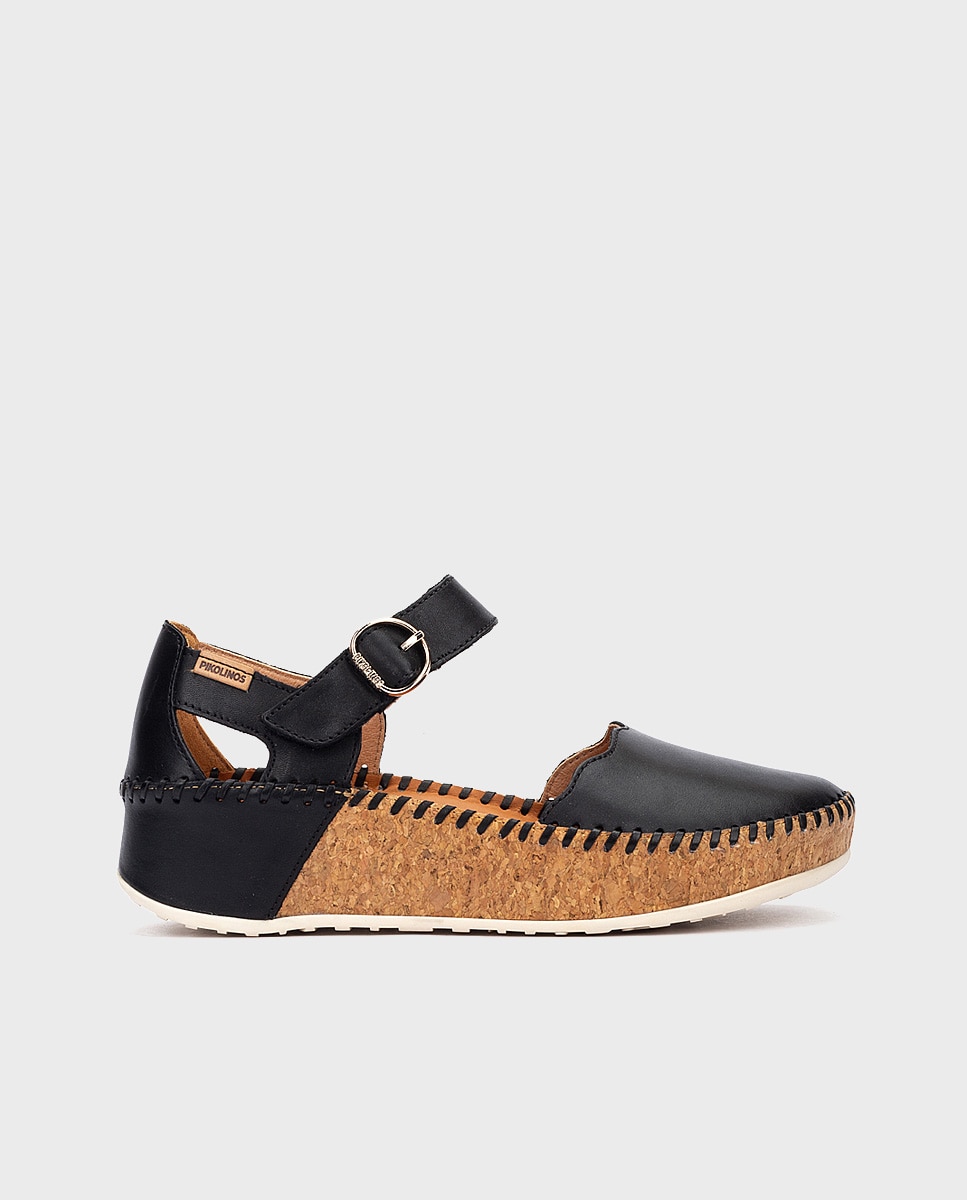 Pikolinos - Sandalias de cuña de mujer de piel con hebilla en color negro.