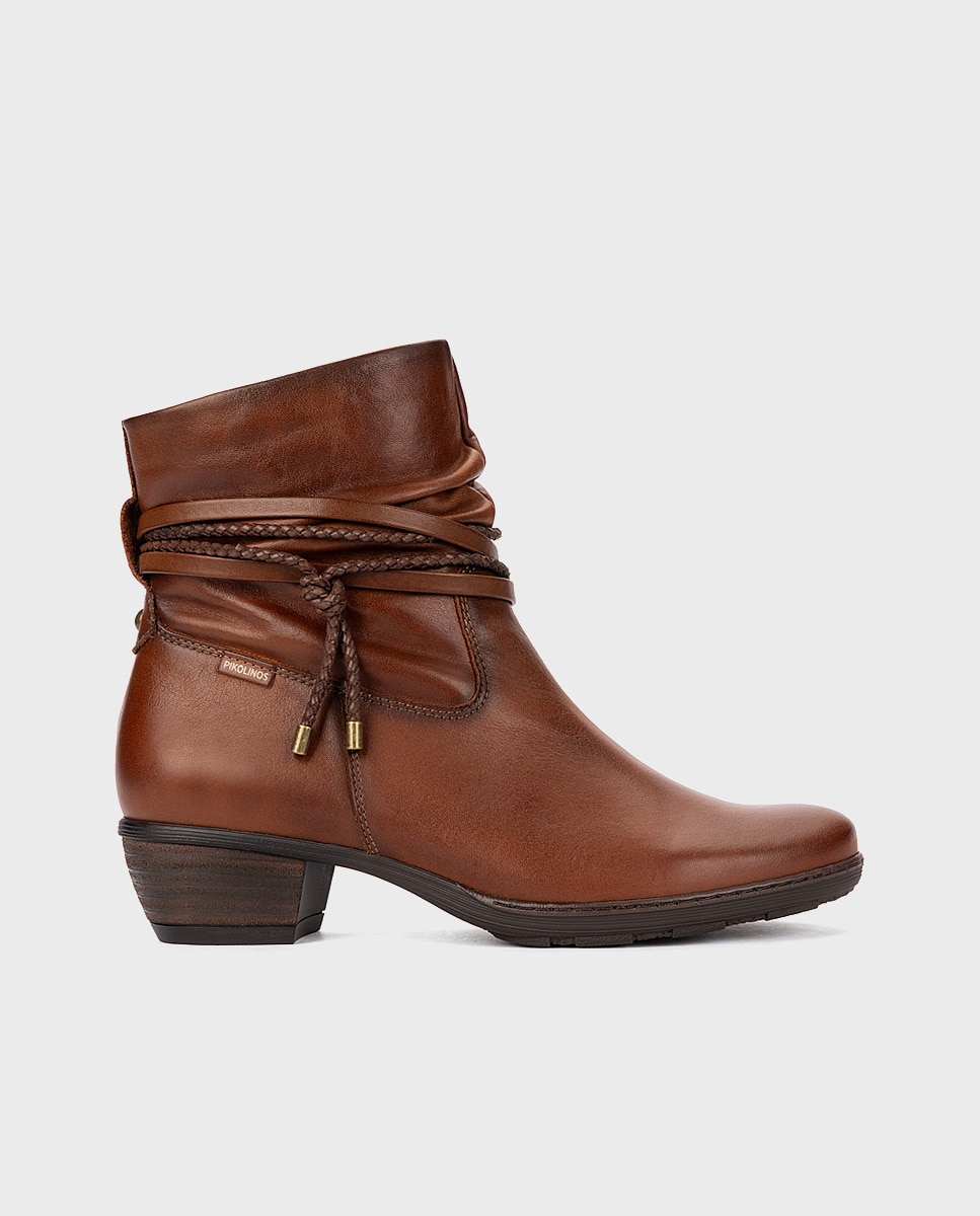 Imagen 0 de Botines de tacón de mujer de piel con cremallera Marrón