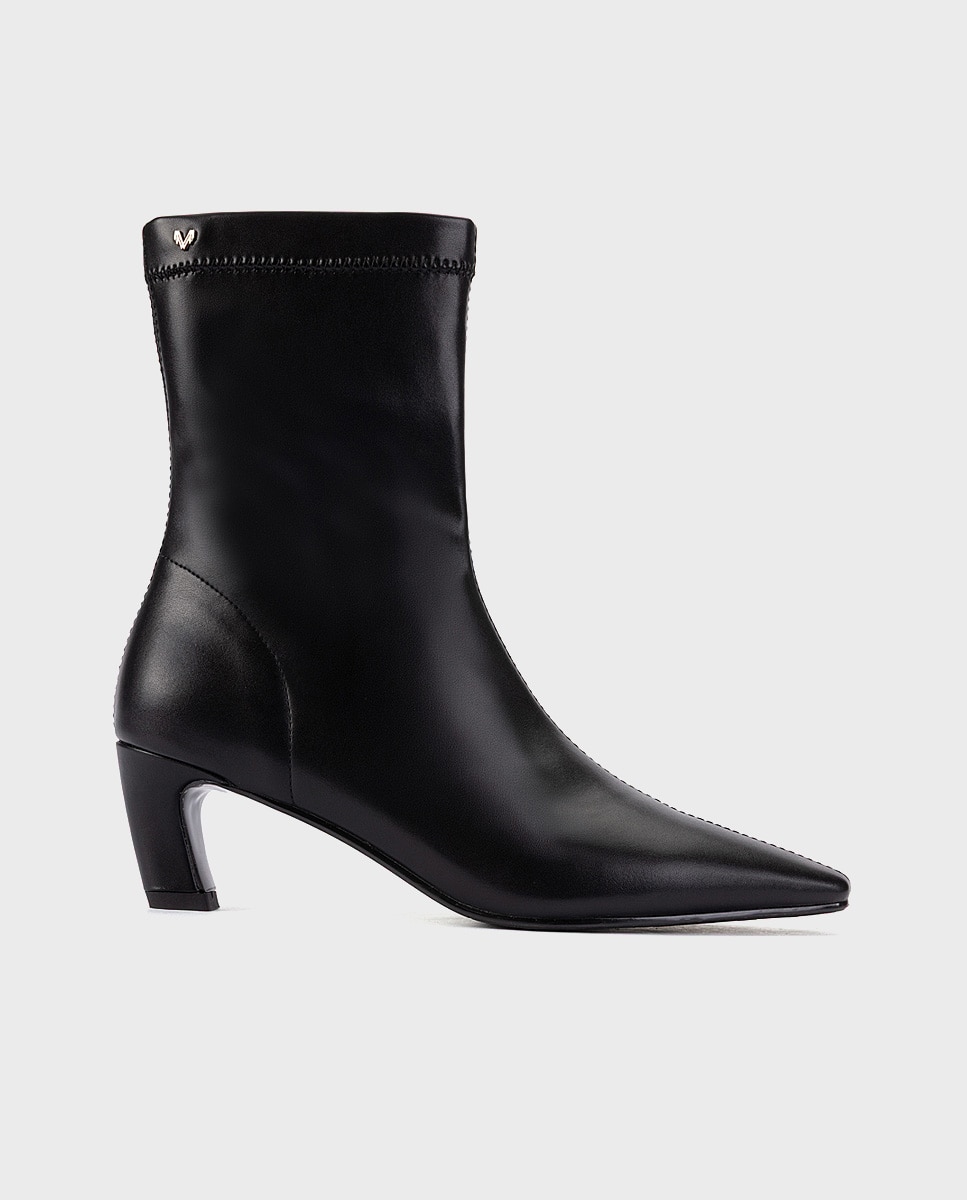 Imagen 0 de Botines de tacón de mujer de piel con plantilla acolchada Negro