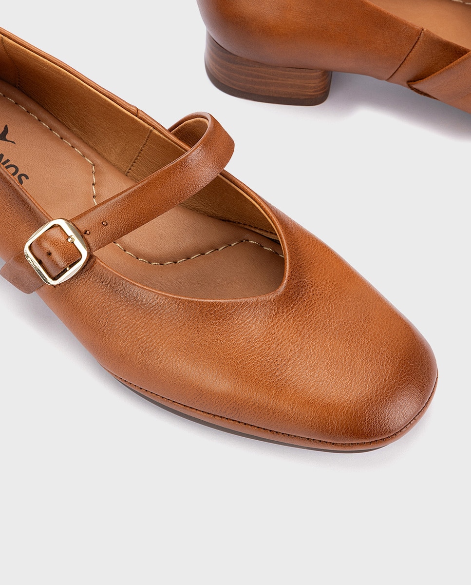 Imagen 4 de Zapatos de tacón de mujer de piel con horma amplia - Pikolinos - Marrón Marrón