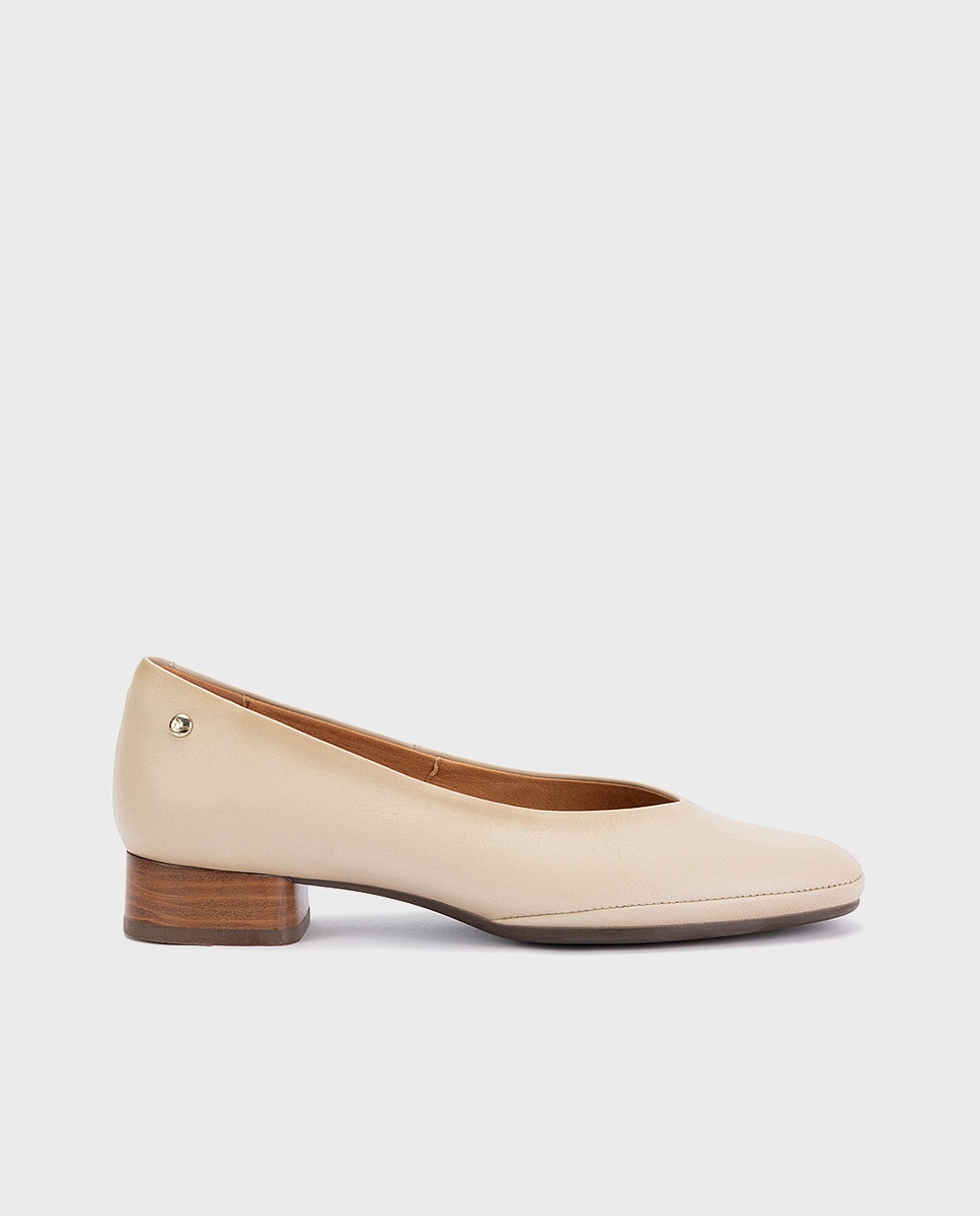 Zapatos de tacón de mujer de piel con horma amplia - Pikolinos - Crema Crema-1