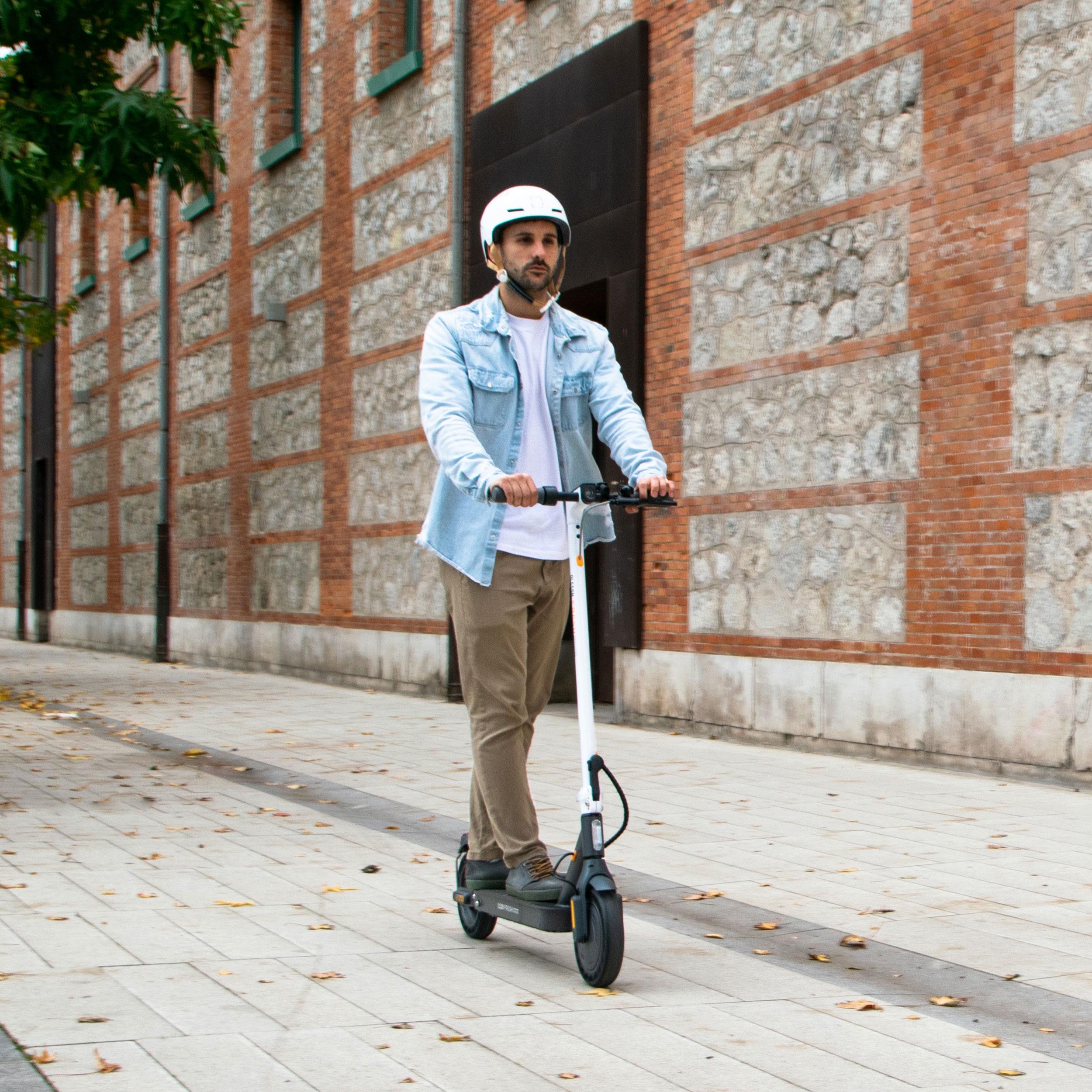 Imagen 6 de Patinete eléctrico Olsson Fresh Advanced Homologado DGT - Blanco Blanco